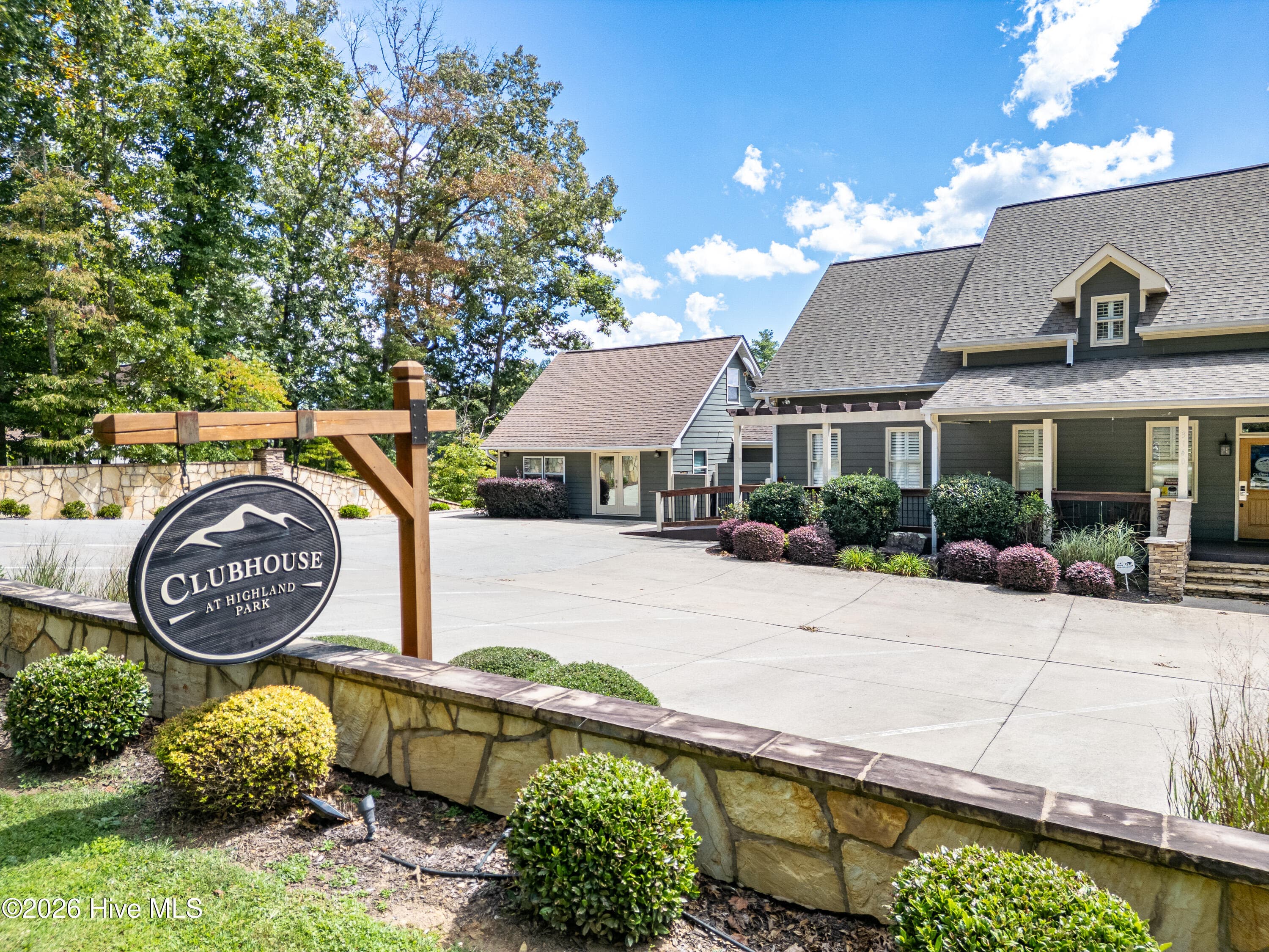 Single Family Residence at 31 Clearview Lane, Blairsville, GA 30512, photo 2 of 3