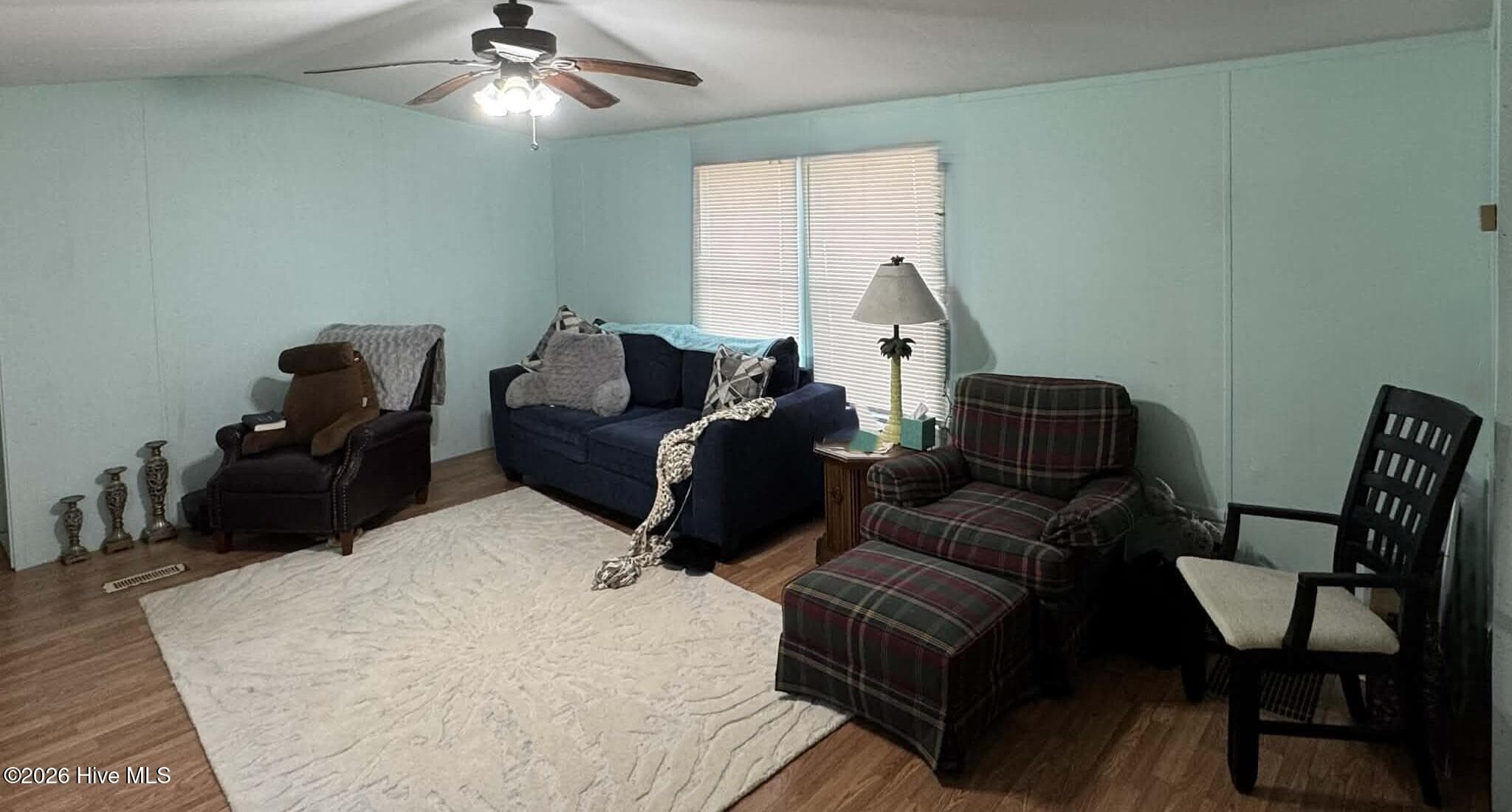 Manufactured Home at 2046 Elk Road SW, Supply, NC 28462, Supply, photo 2 of 28