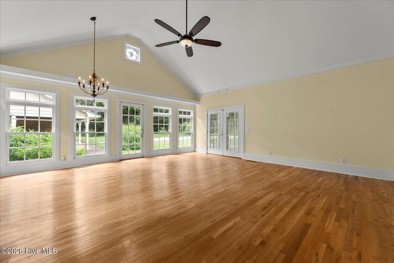 Single Family Residence at 216 S Laurel Avenue, Greensboro, GA 30642, photo 5 of 33