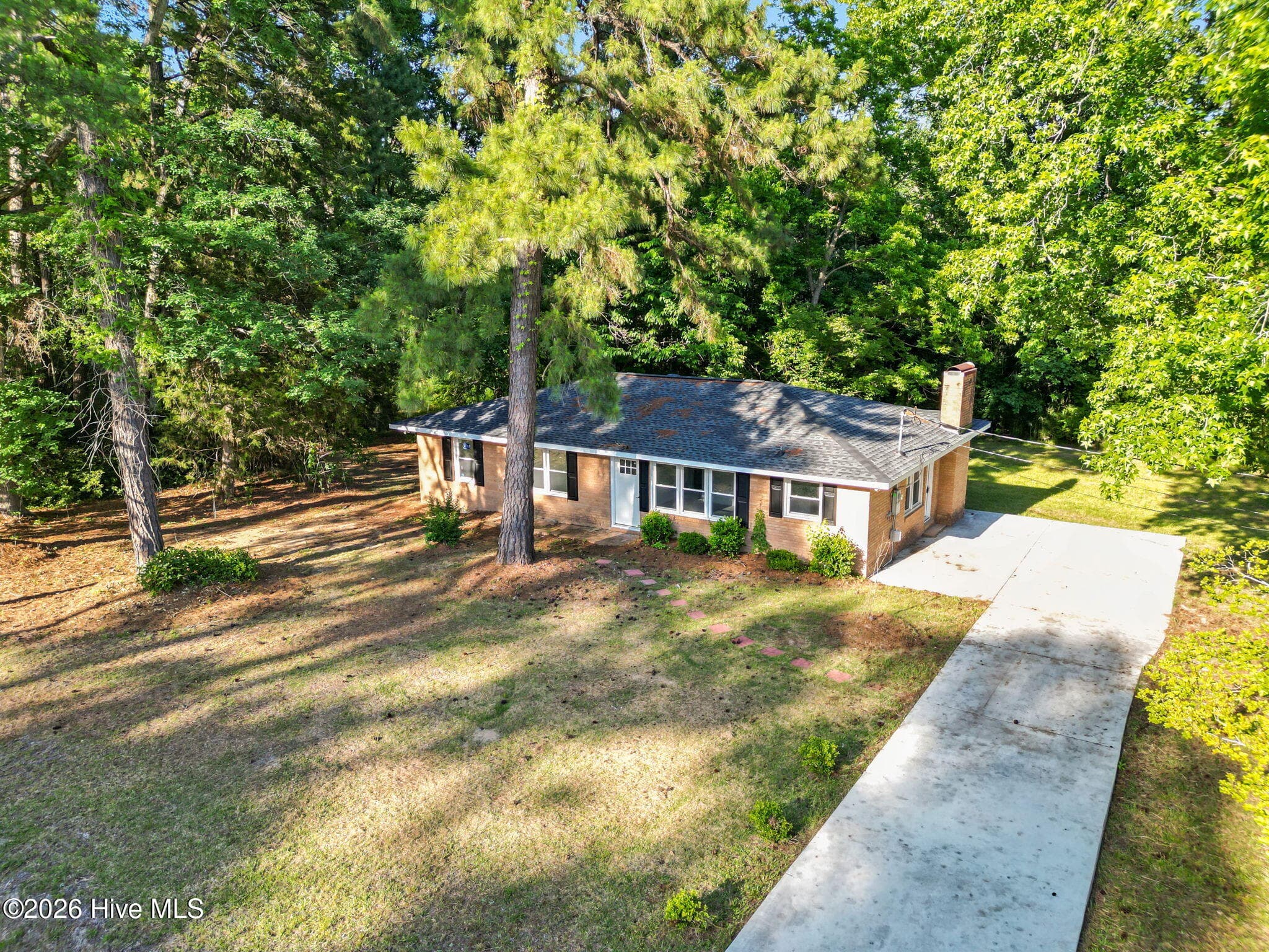 Single Family Residence at 146 Forest Drive W, Whiteville, NC 28472, photo 2 of 39