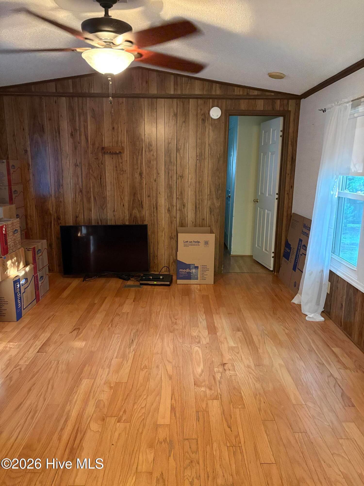 Manufactured Home at 114 Lejeune Road, Cape Carteret, NC 28584, photo 12 of 57
