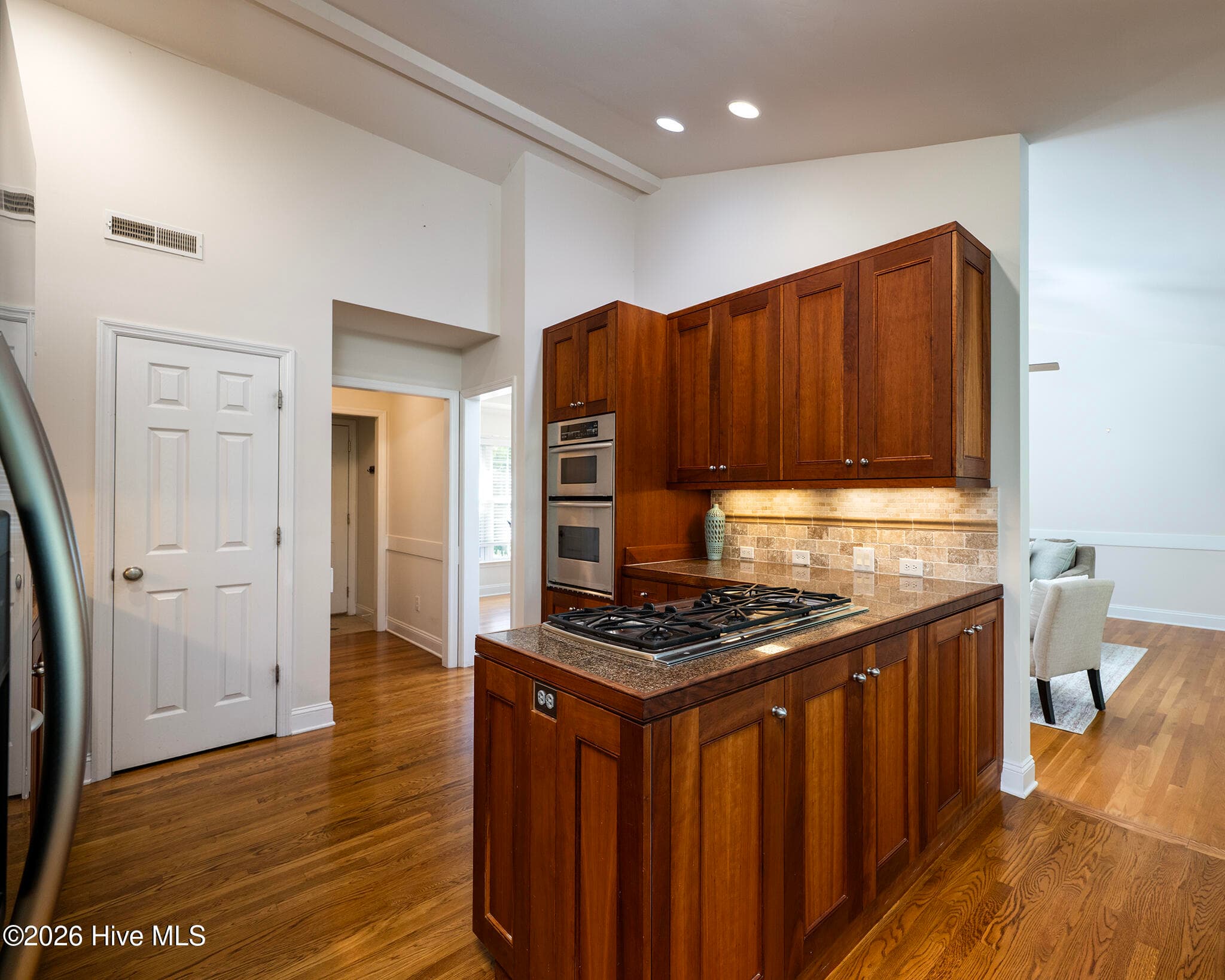 Kitchen with Granite Countertops and Abundant Storage - 5505 Blackbeard Lane, New Bern, NC 28560