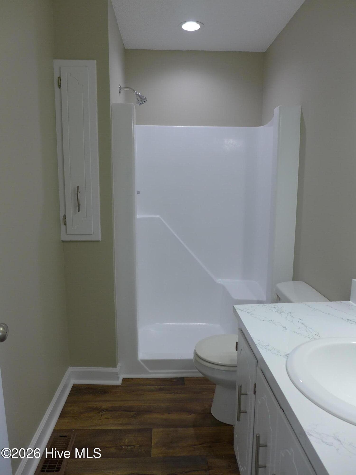 Hall bathroom - 103 William Court, Goldsboro, NC 27530