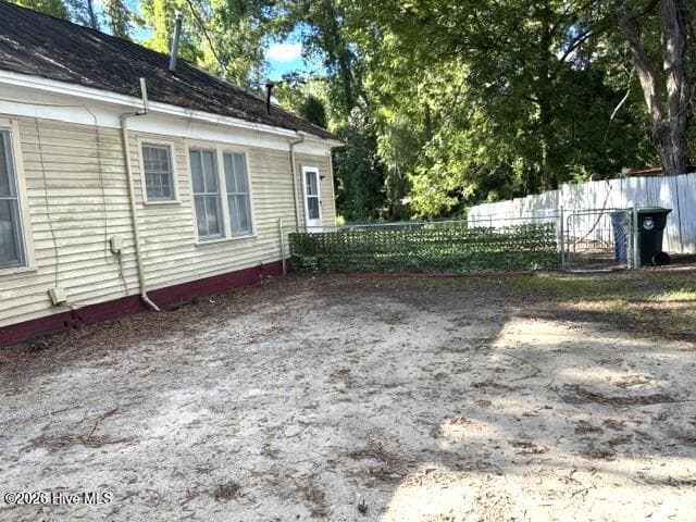 Single Family Residence at 411 Raleigh Road Parkway N, Wilson, NC 27893, photo 4 of 17