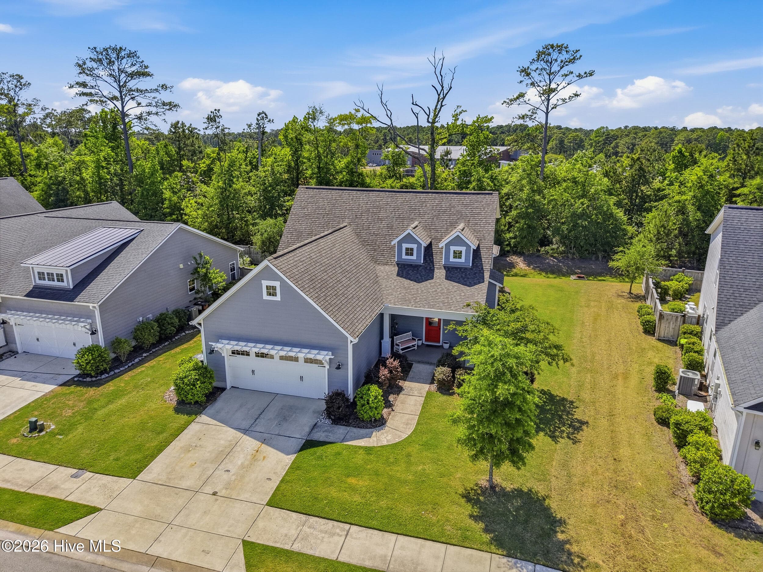 Single Family Residence at 5732 Brown Pelican Lane, Wilmington, NC 28409, photo 3 of 40