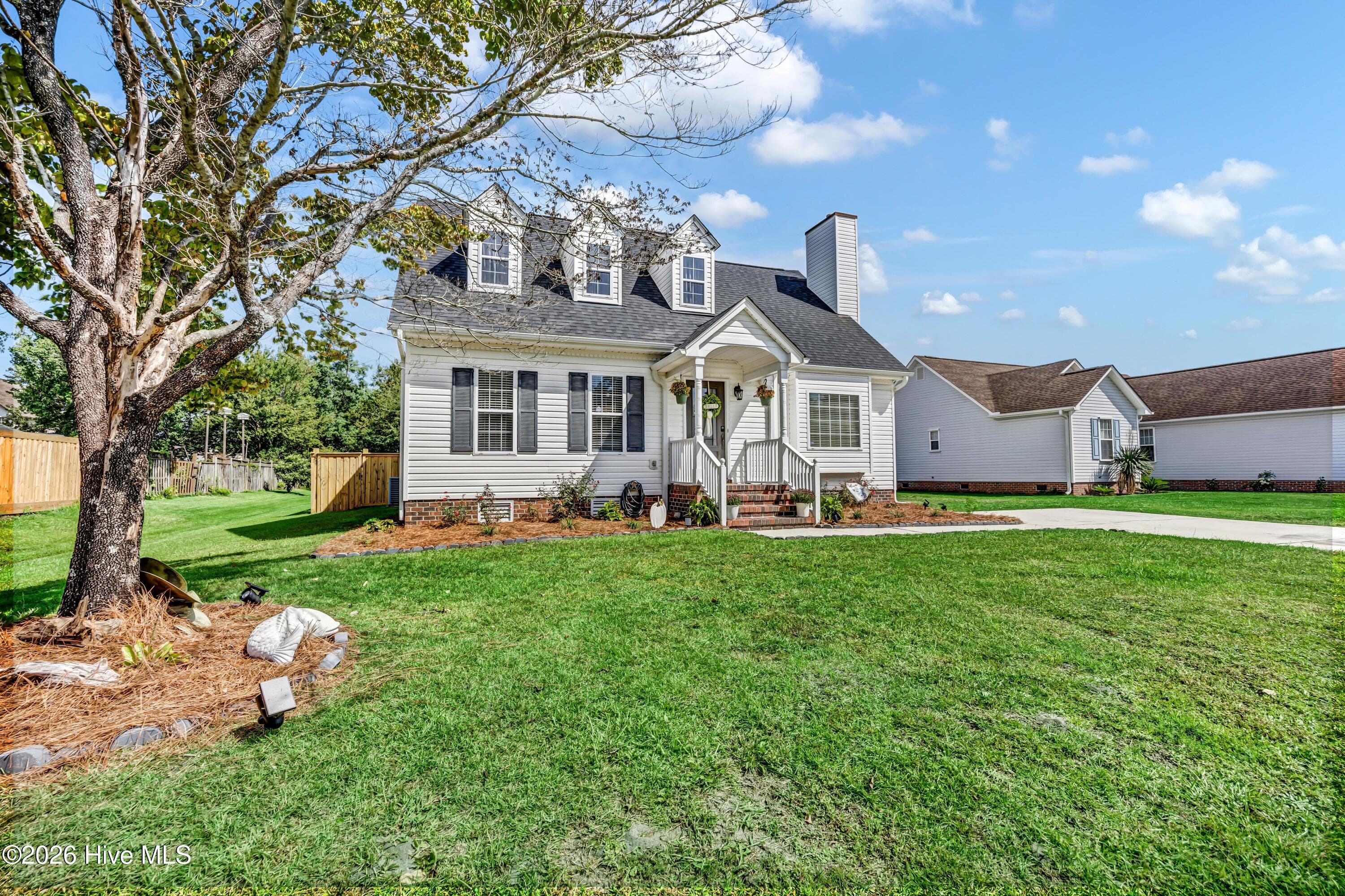Single Family Residence at 507 Commons Way, Wilmington, NC 28409, photo 2 of 51