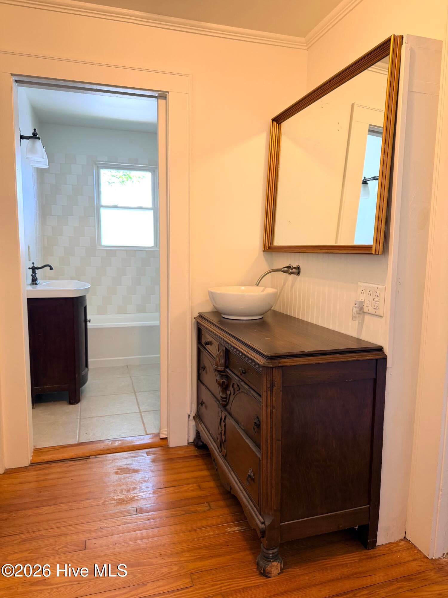hallway with extra sink space - 2704 Waccamaw Shores Road, Lake Waccamaw, NC 28450
