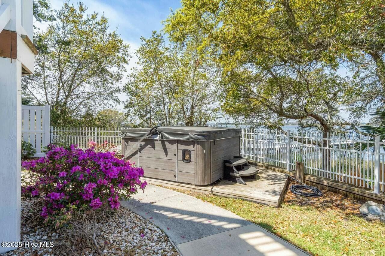 Hot Tub - 7012 Sound Drive, Emerald Isle, NC 28594