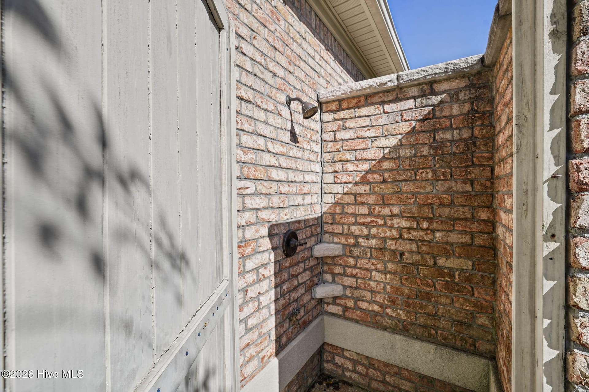 Single Family Residence at 8232 Masonboro Pointe NE, Leland, NC 28451, photo 5 of 90