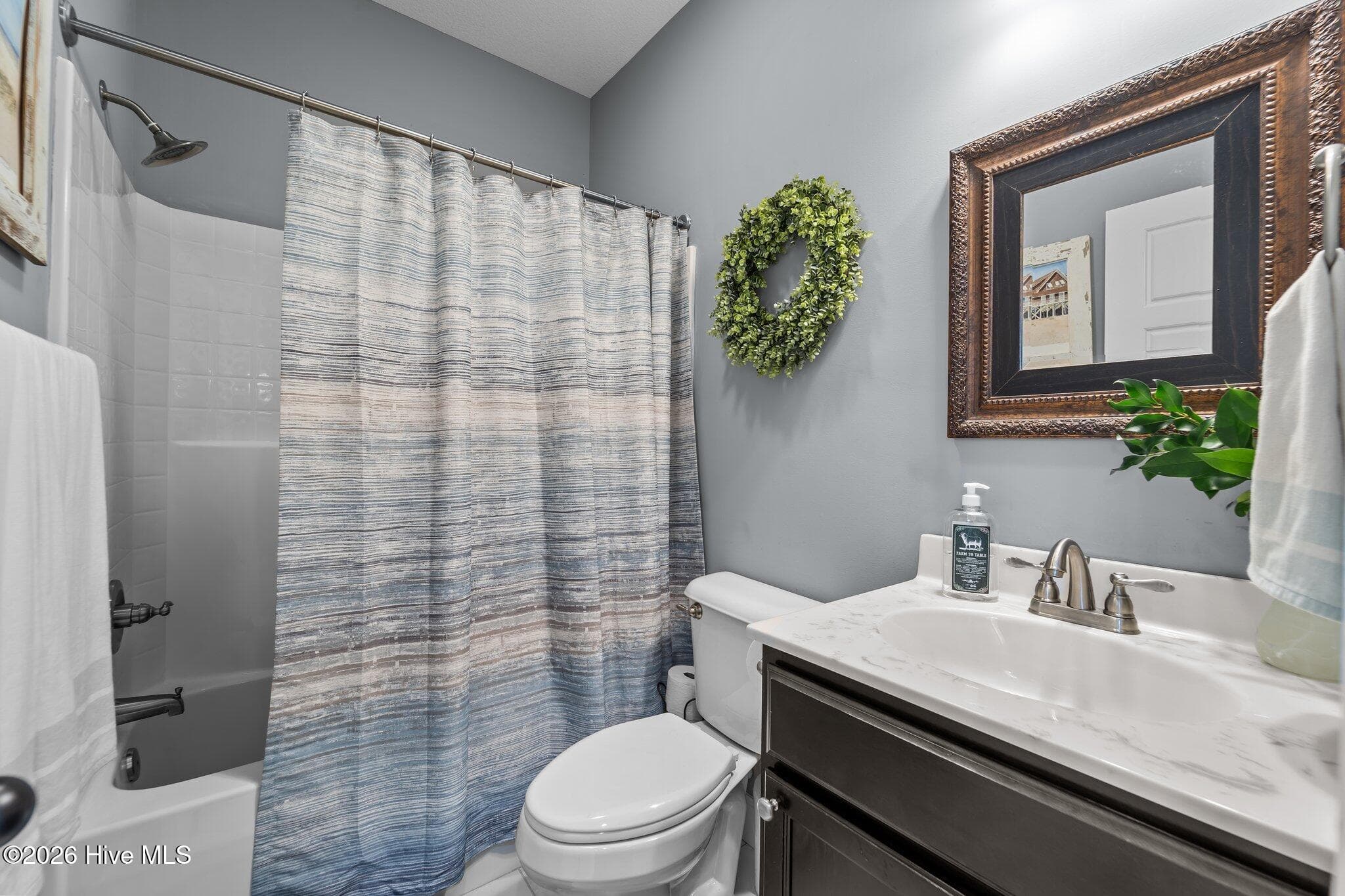 Single Family Residence at 206 Sunrise Crossing Drive, Kill Devil Hills, NC 27948, photo 13 of 24