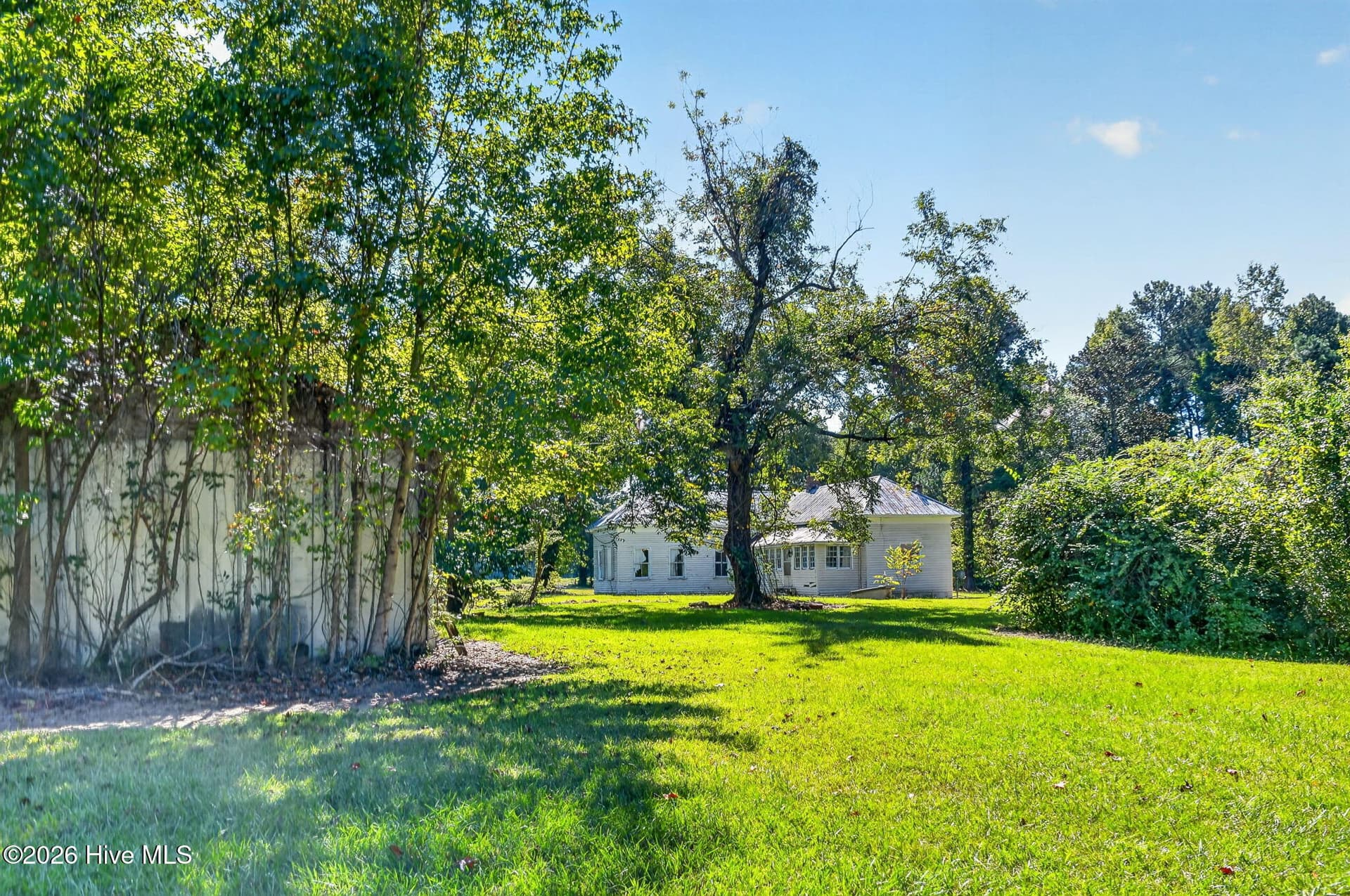436 Doctor Robinson Rd - 436 Doctor Robinson Road, Bladenboro, NC 28320