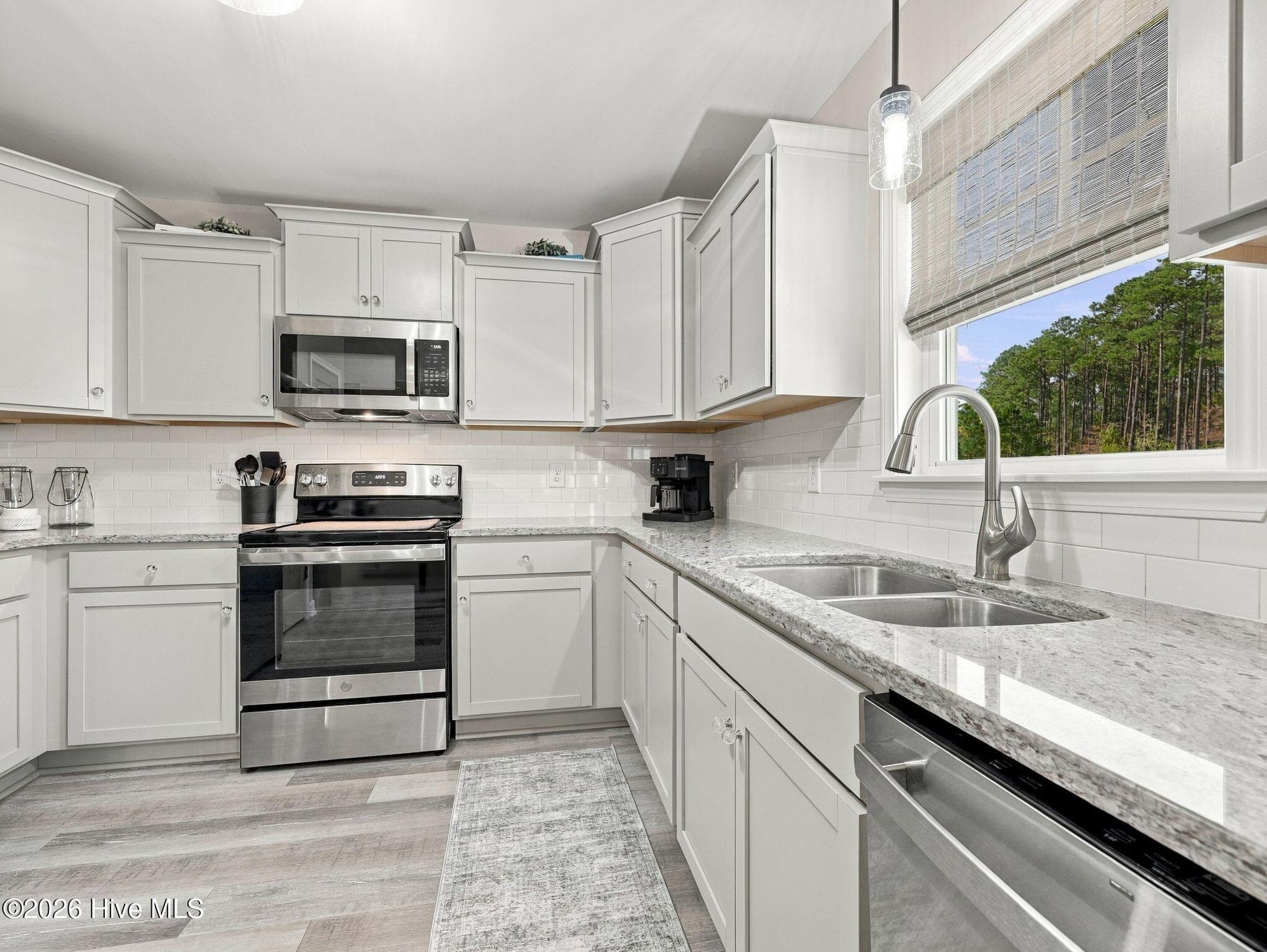 Single Family Residence at 819 Cooke Drive, Hubert, NC 28539, photo 14 of 53