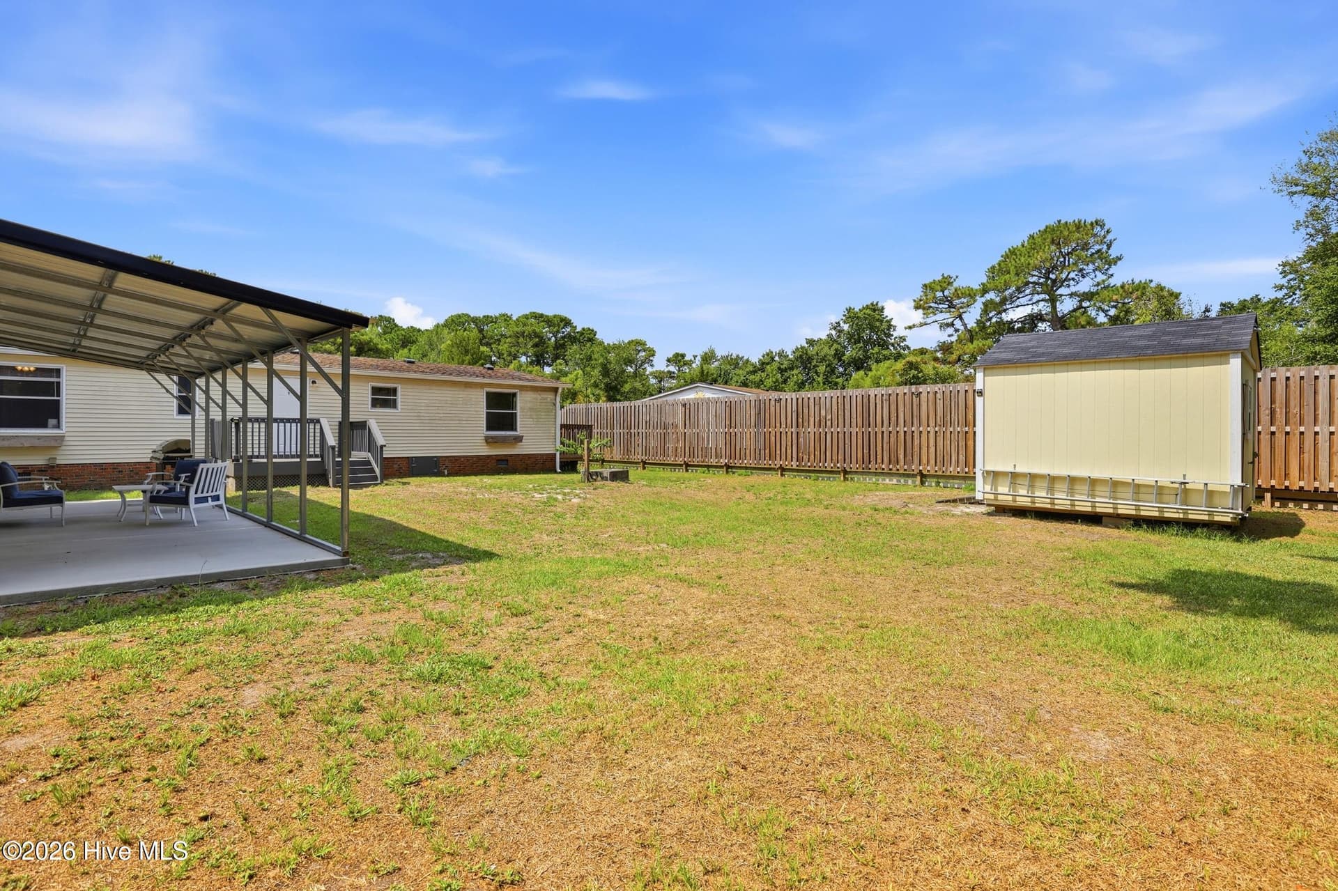 Manufactured Home at 709 Inlet Acres Drive, Wilmington, NC 28412, photo 27 of 44