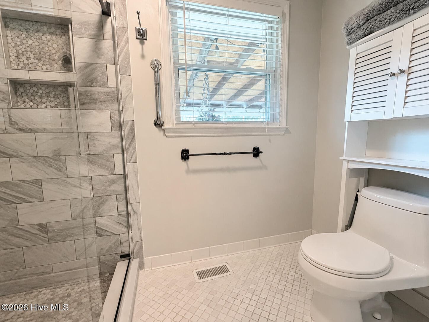 Privacy space in owners bath - 13 Farrington Way, North Augusta, SC 29860