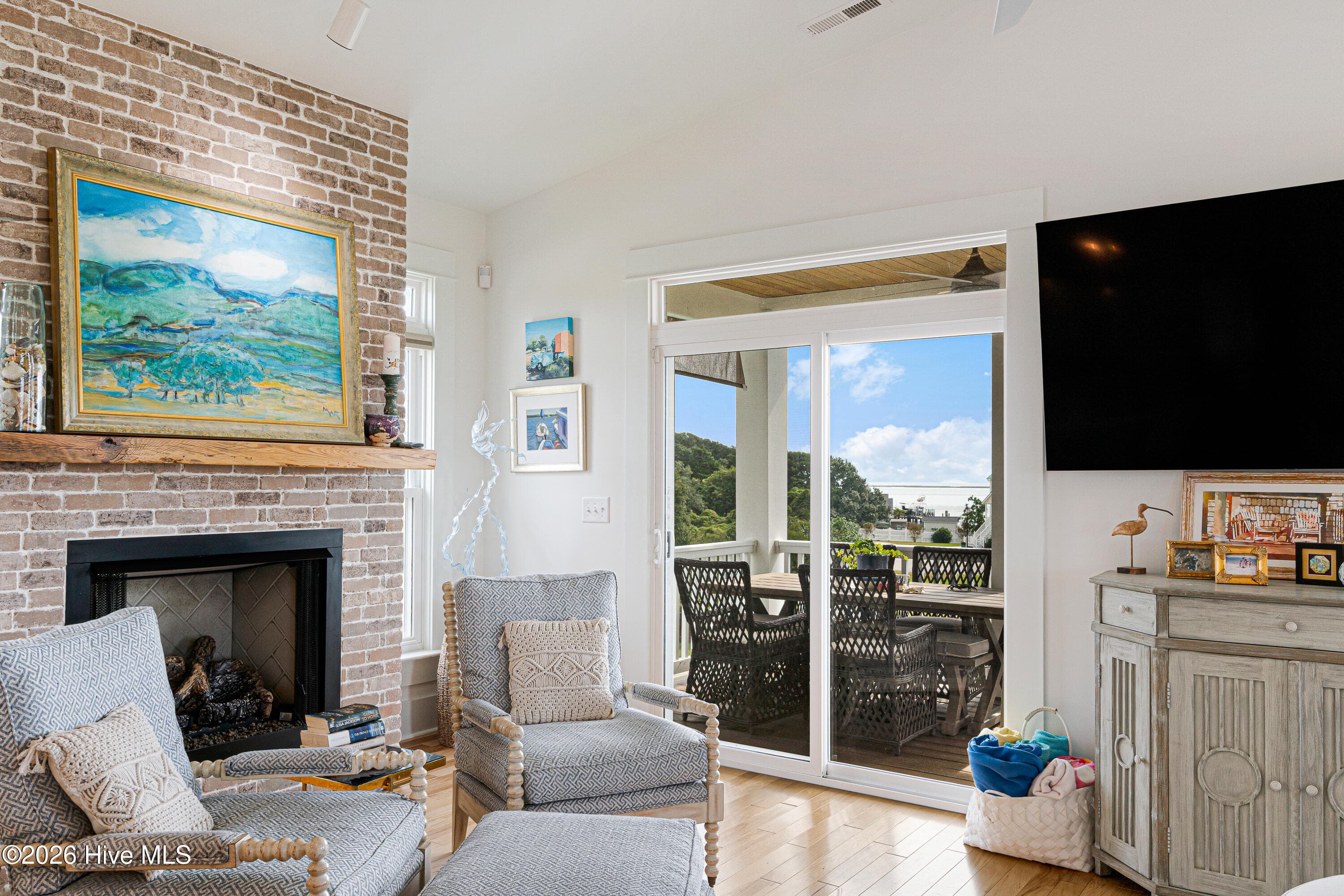 Single Family Residence at 2616 Lennoxville Road, Beaufort, NC 28516, photo 10 of 92