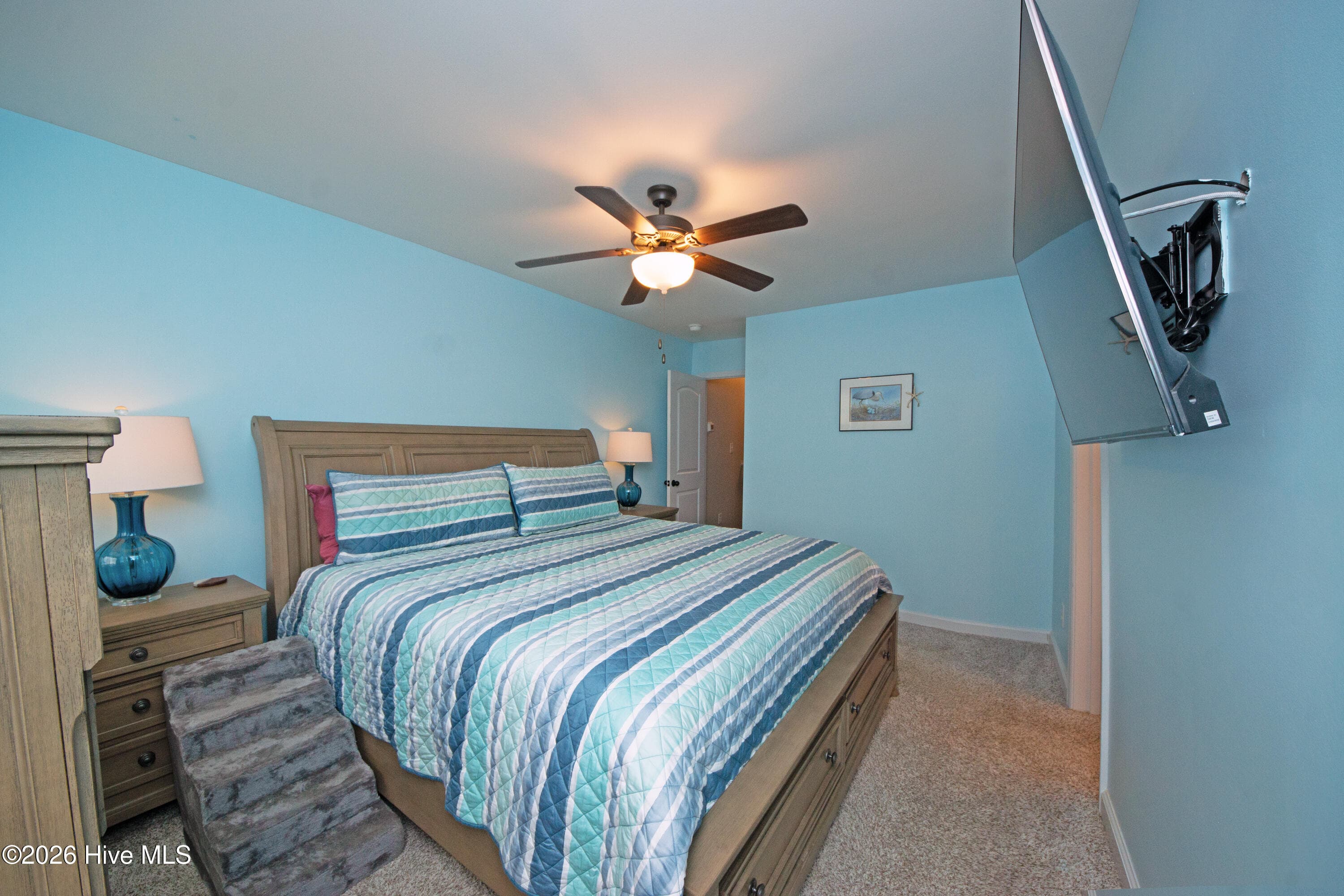 Townhouse at 7 Catalina Circle, Swansboro, NC 28584, photo 27 of 41