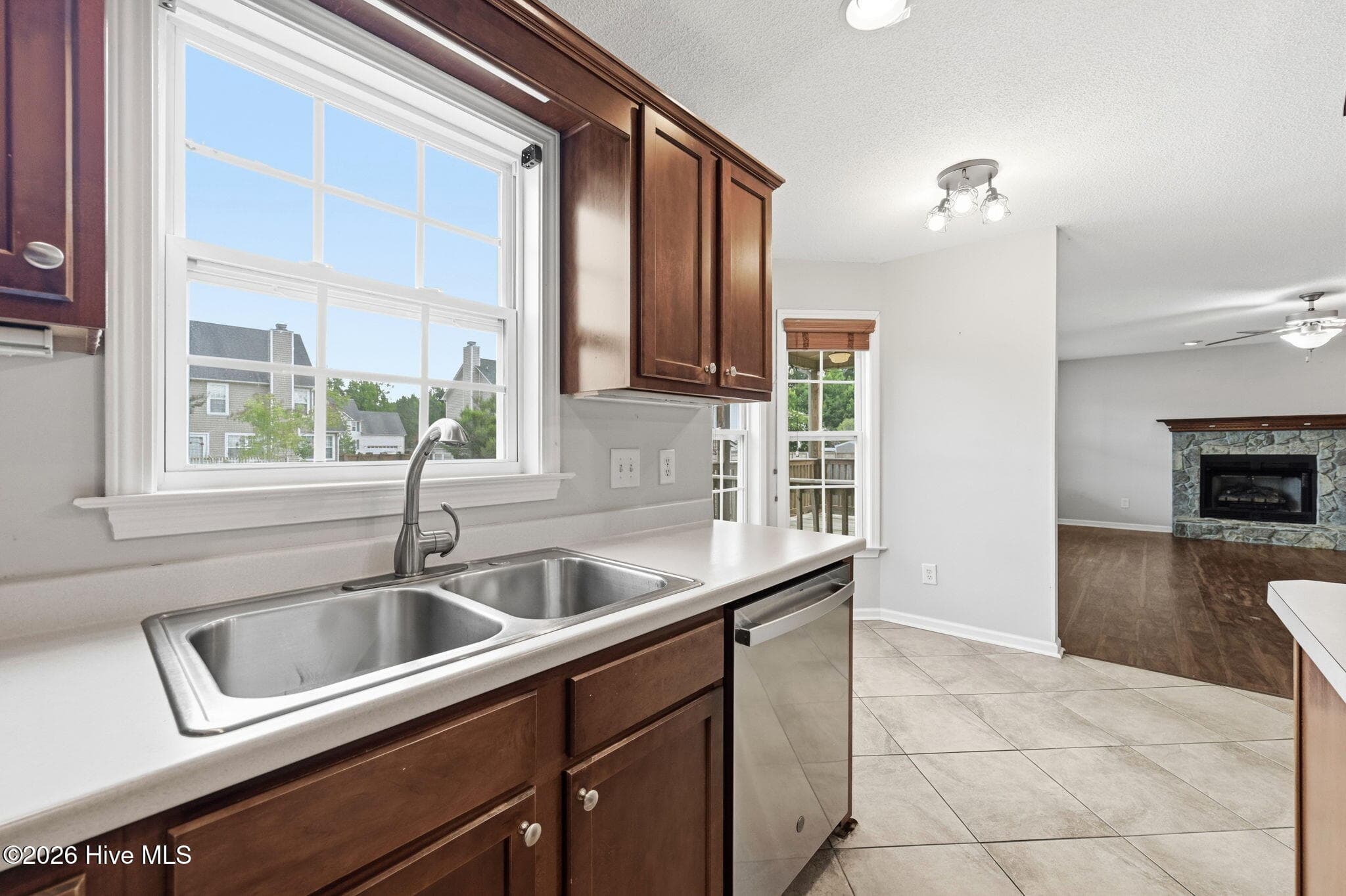 Single Family Residence at 101 Ellington Place, Jacksonville, NC 28540, photo 50 of 100