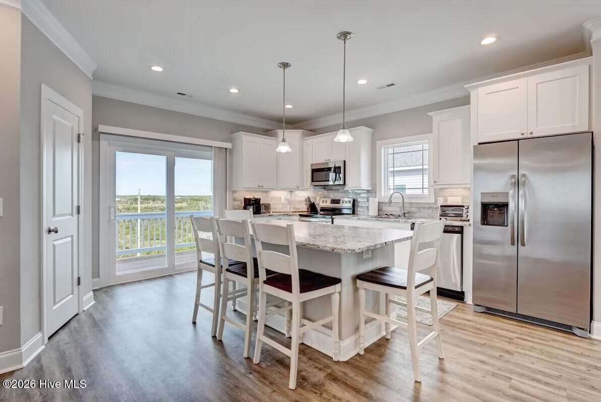 Townhouse at 208 Goldsboro Drive, North Topsail Beach, NC 28460, photo 16 of 74