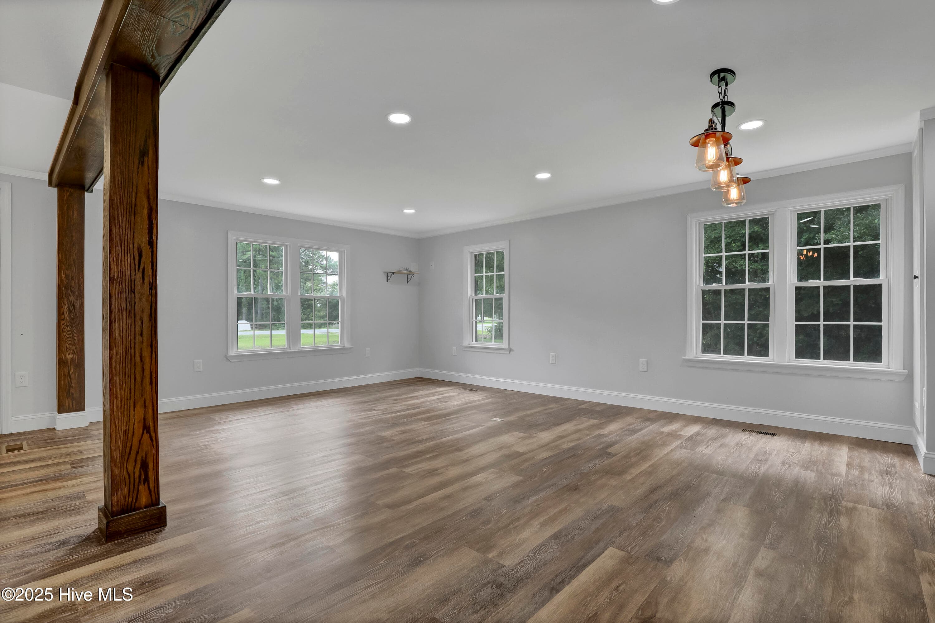 Single Family Residence at 2971 Penderlea Highway, Burgaw, NC 28425, photo 5 of 26