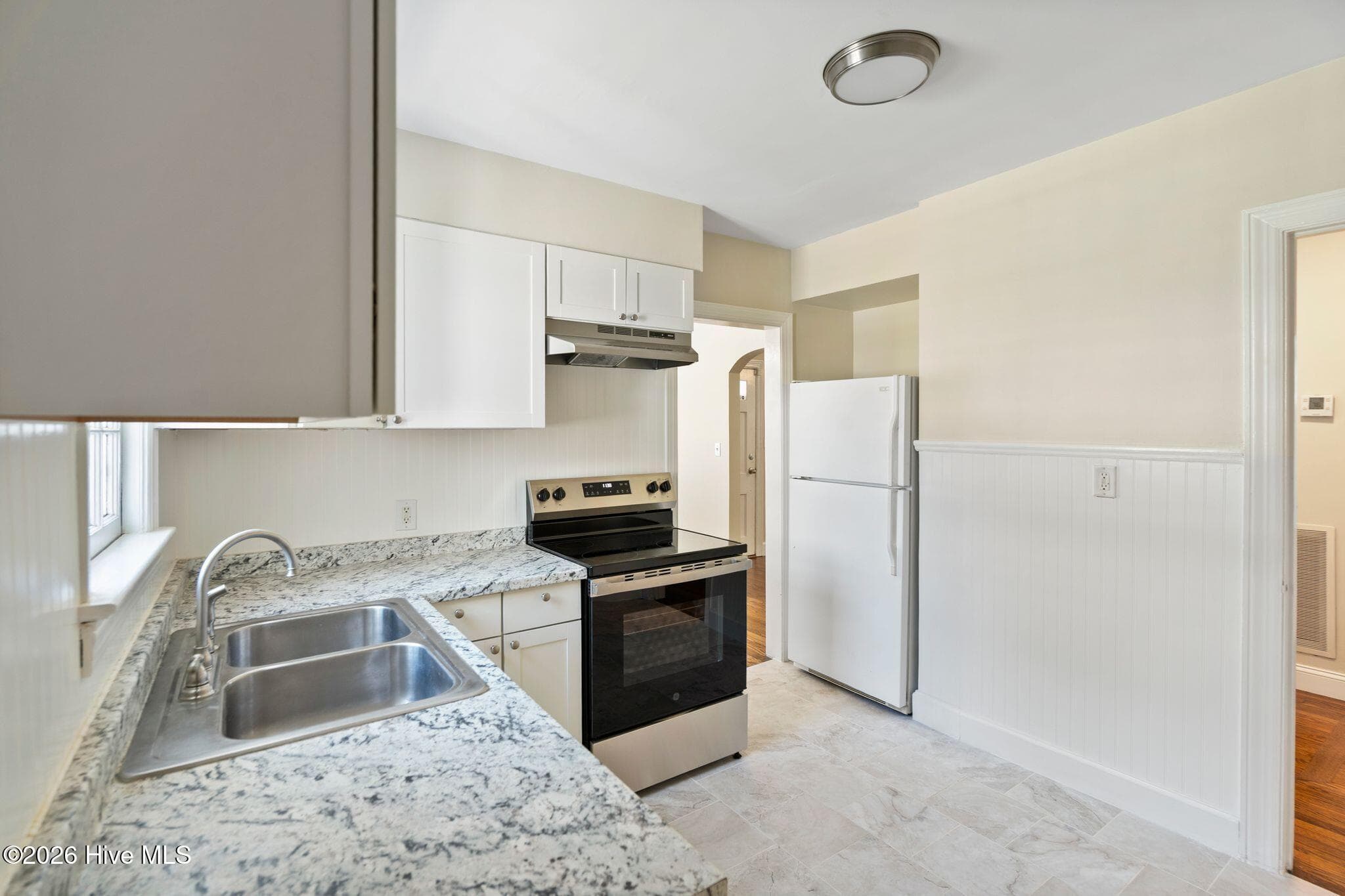 Single Family Residence at 233 N 25th Street, Wilmington, NC 28405, photo 17 of 43