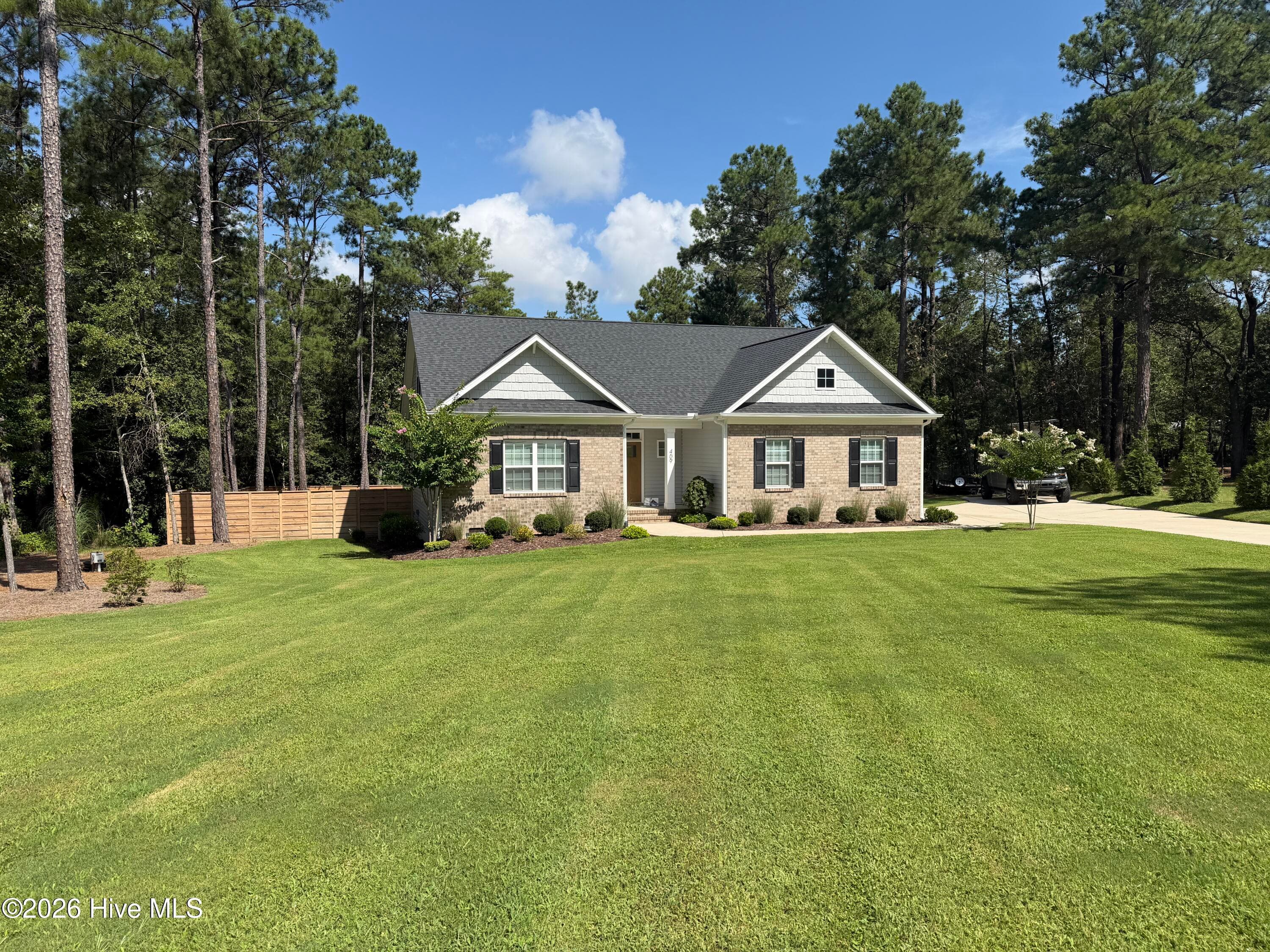 Single Family Residence at 409 Piney Oak Drive, Carthage, NC 28327, photo 13 of 61