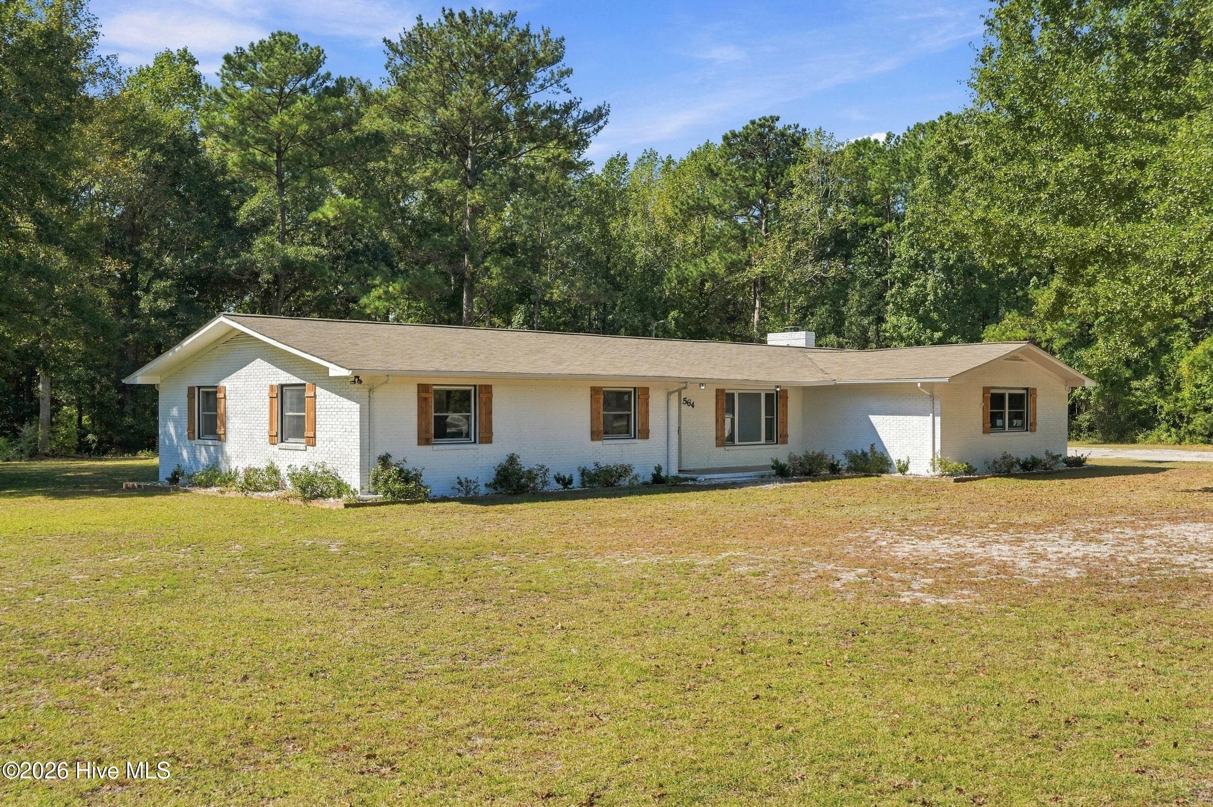 Single Family Residence at 564 Old Folkstone Road, Holly Ridge, NC 28445, photo 3 of 43