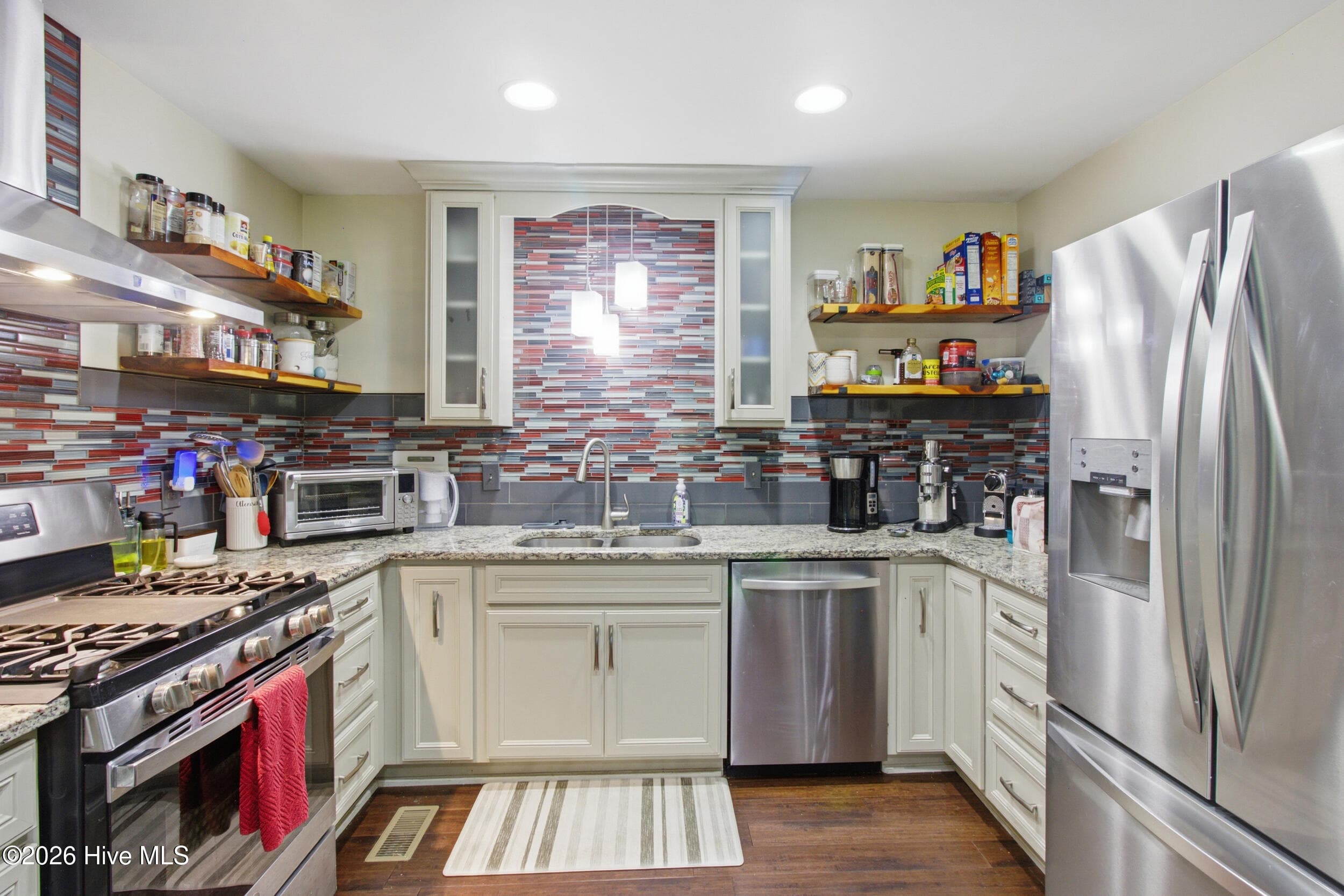 Kitchen - 701 Plantation Drive, New Bern, NC 28562