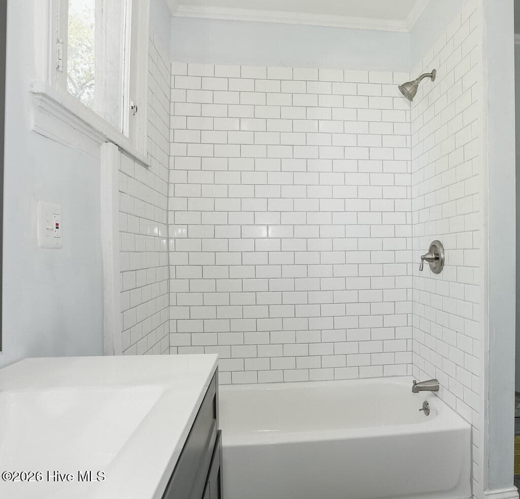 Triplex at 2220 Queens Way, Augusta, GA 30904, photo 7 of 12