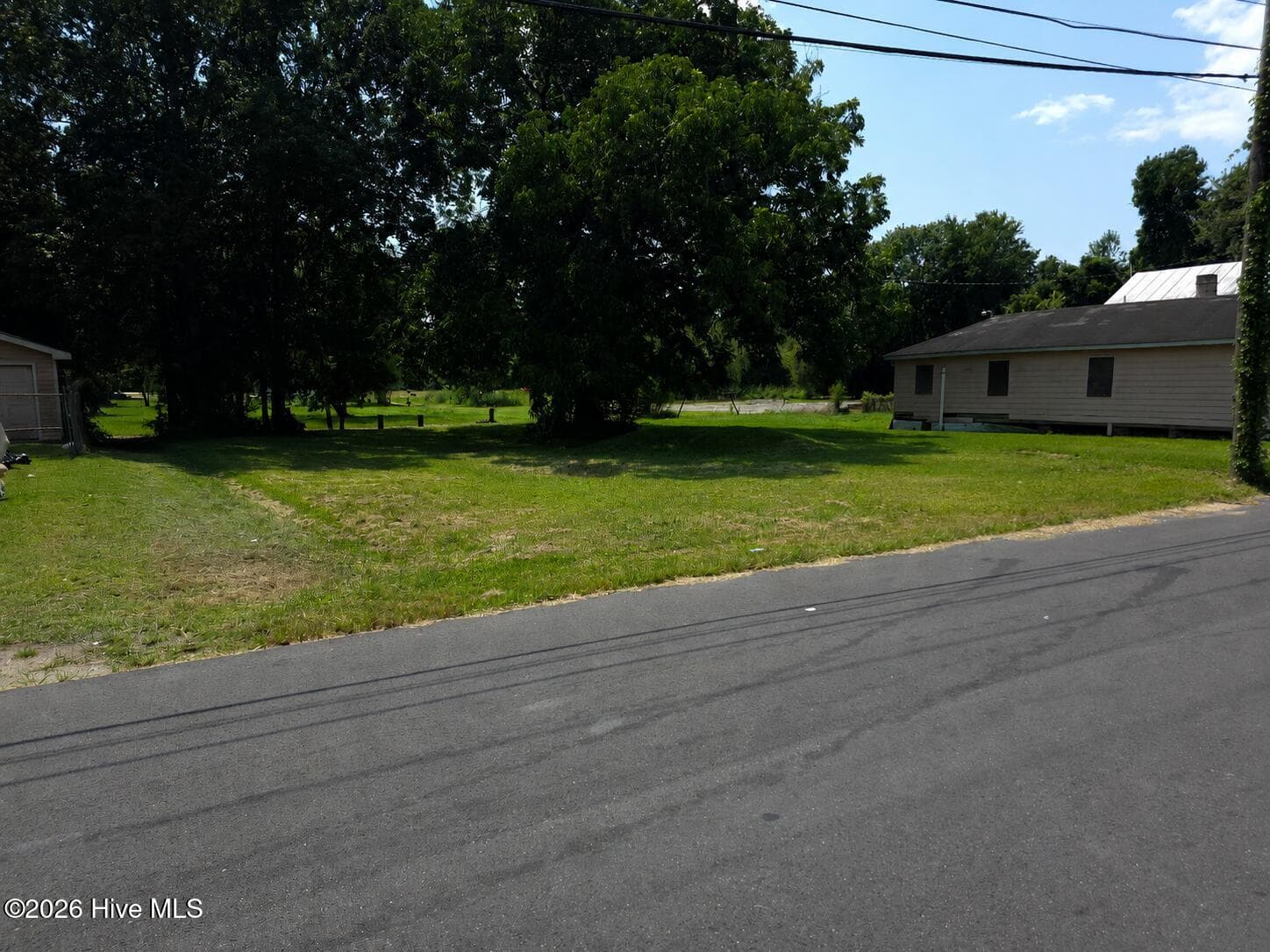 Residential Lot at 1221 Main Street, New Bern, NC 28560, photo 3 of 4