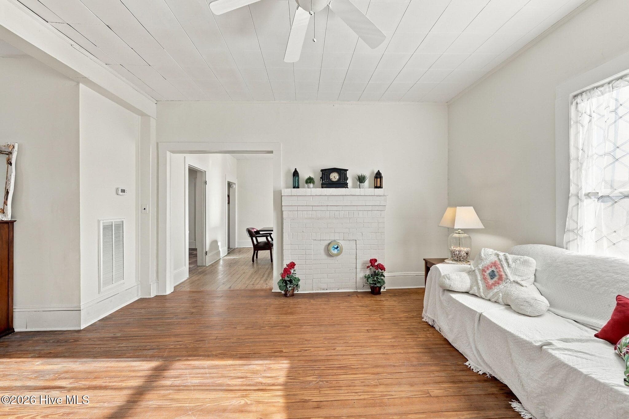 Business at 122 W 5th Street, Washington, NC 27889, photo 31 of 81