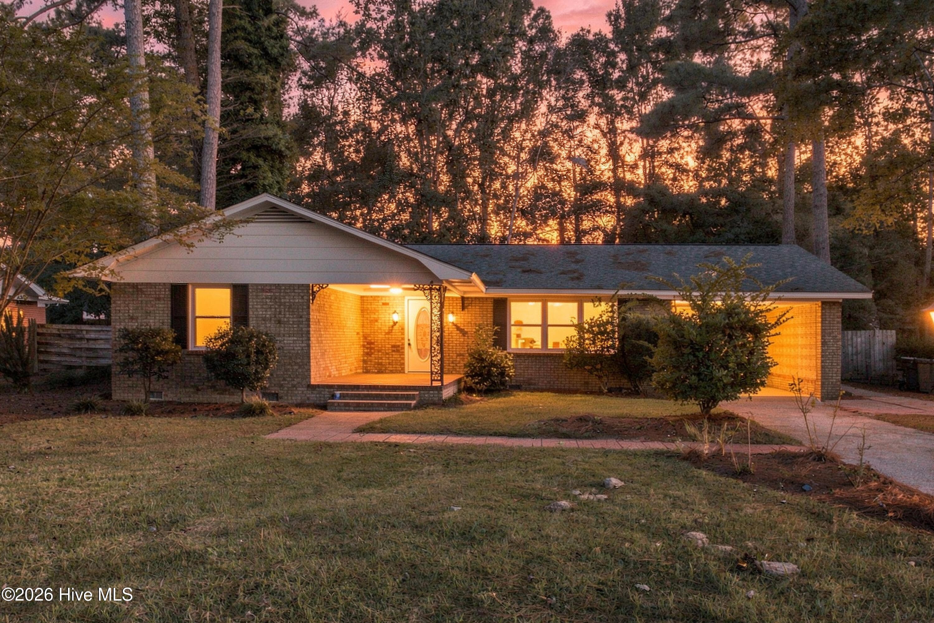 235 Oak Street, Wallace, NC 28466