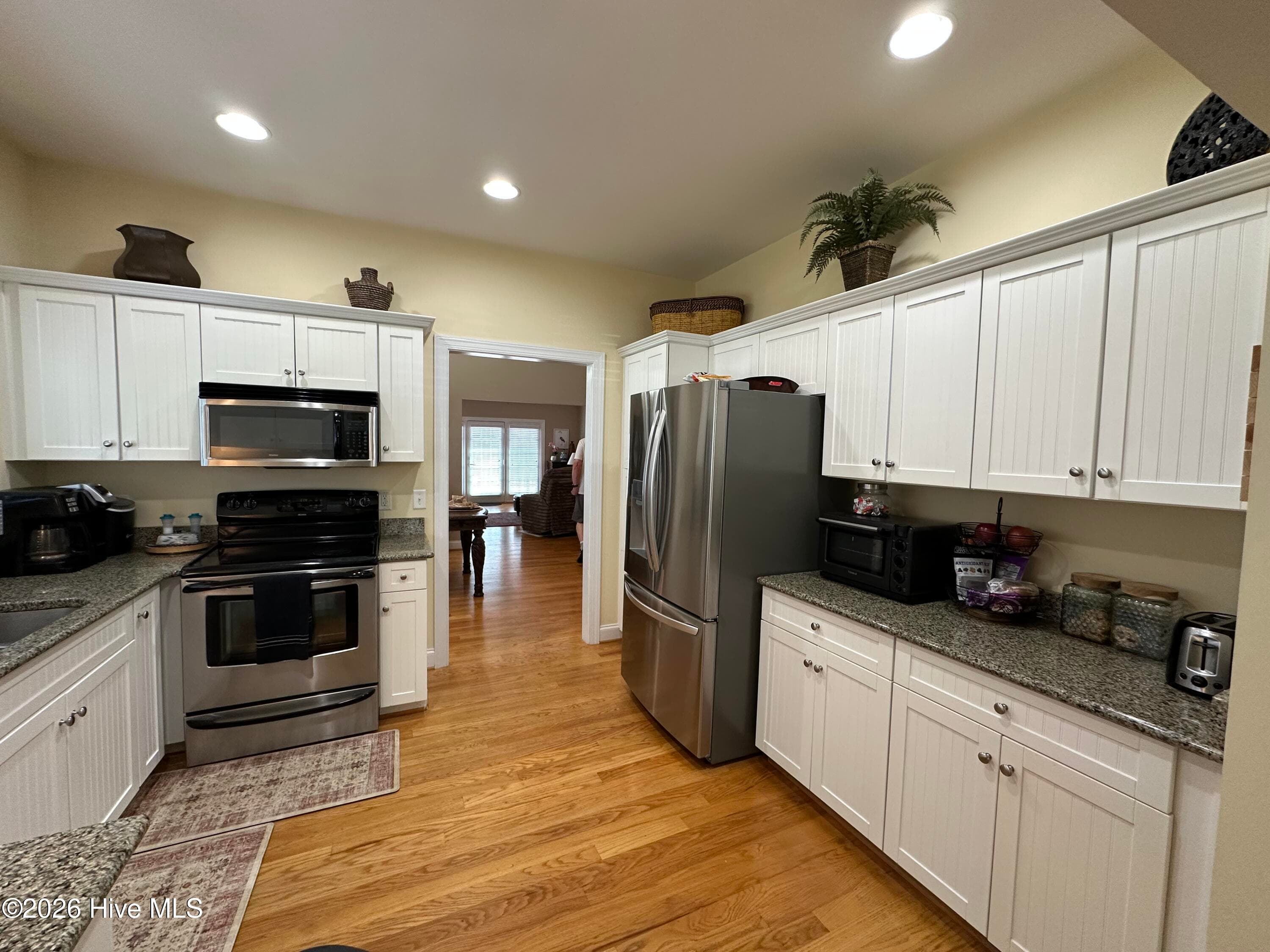 Townhouse at 136 Golf Club Drive A, Elizabeth City, NC 27909, photo 2 of 6