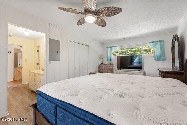 Single Family Residence at 2902 Canal Cove Road, Lake Waccamaw, NC 28450, photo 17 of 38