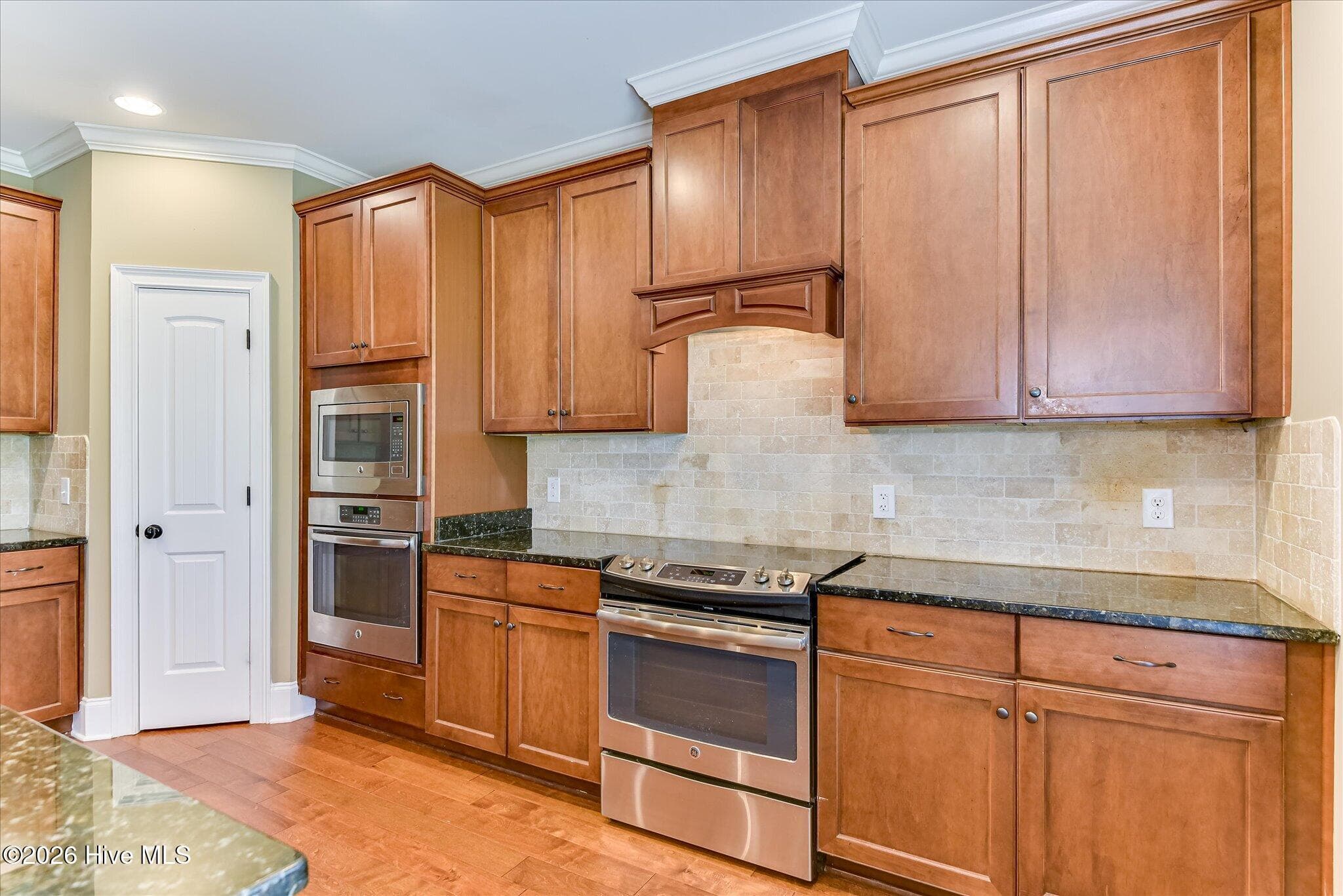 Kitchen w/ Pantry - 360 Bella Rose Drive, Evans, GA 30809