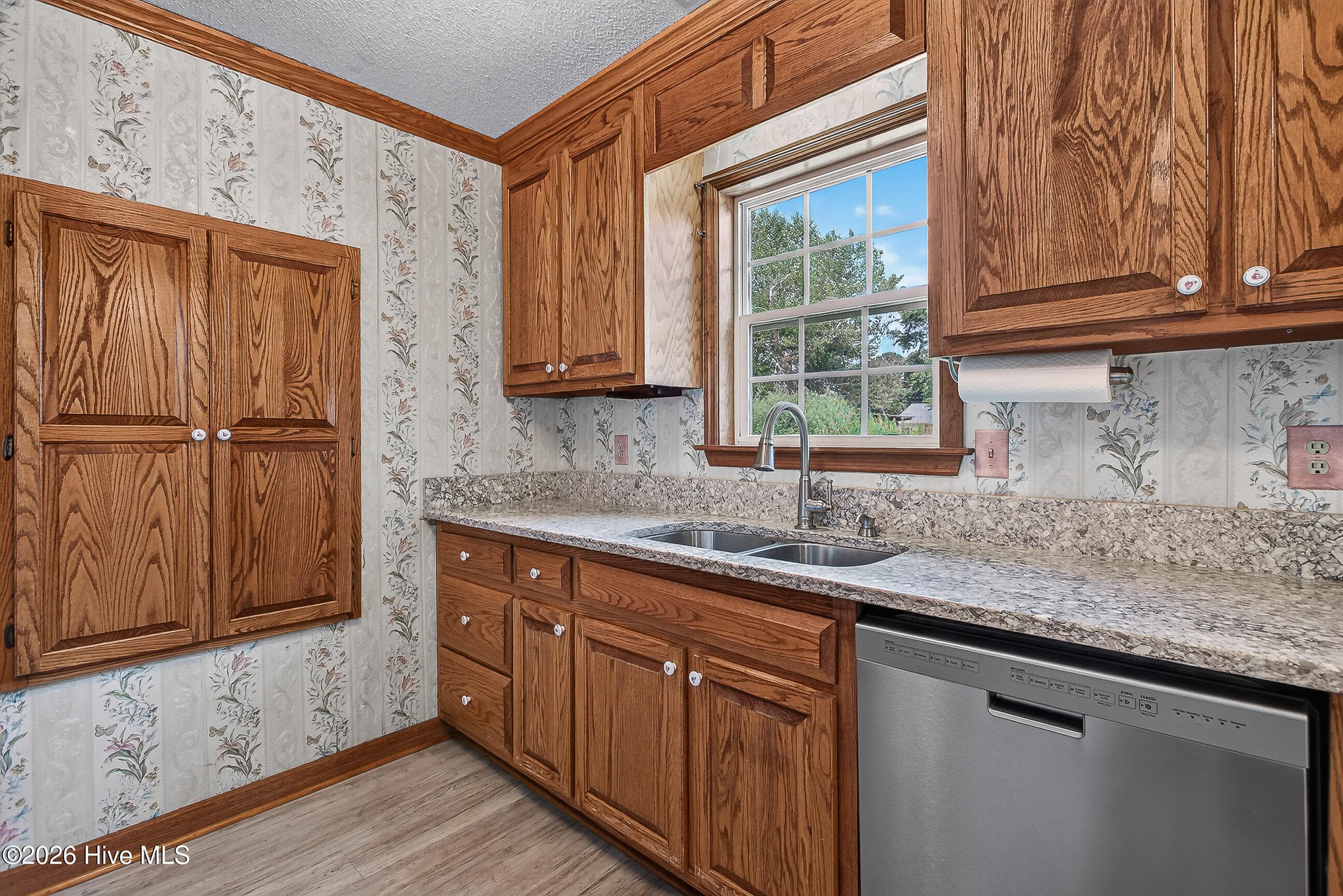 282 Riggs Road, Hubert, NC 28539