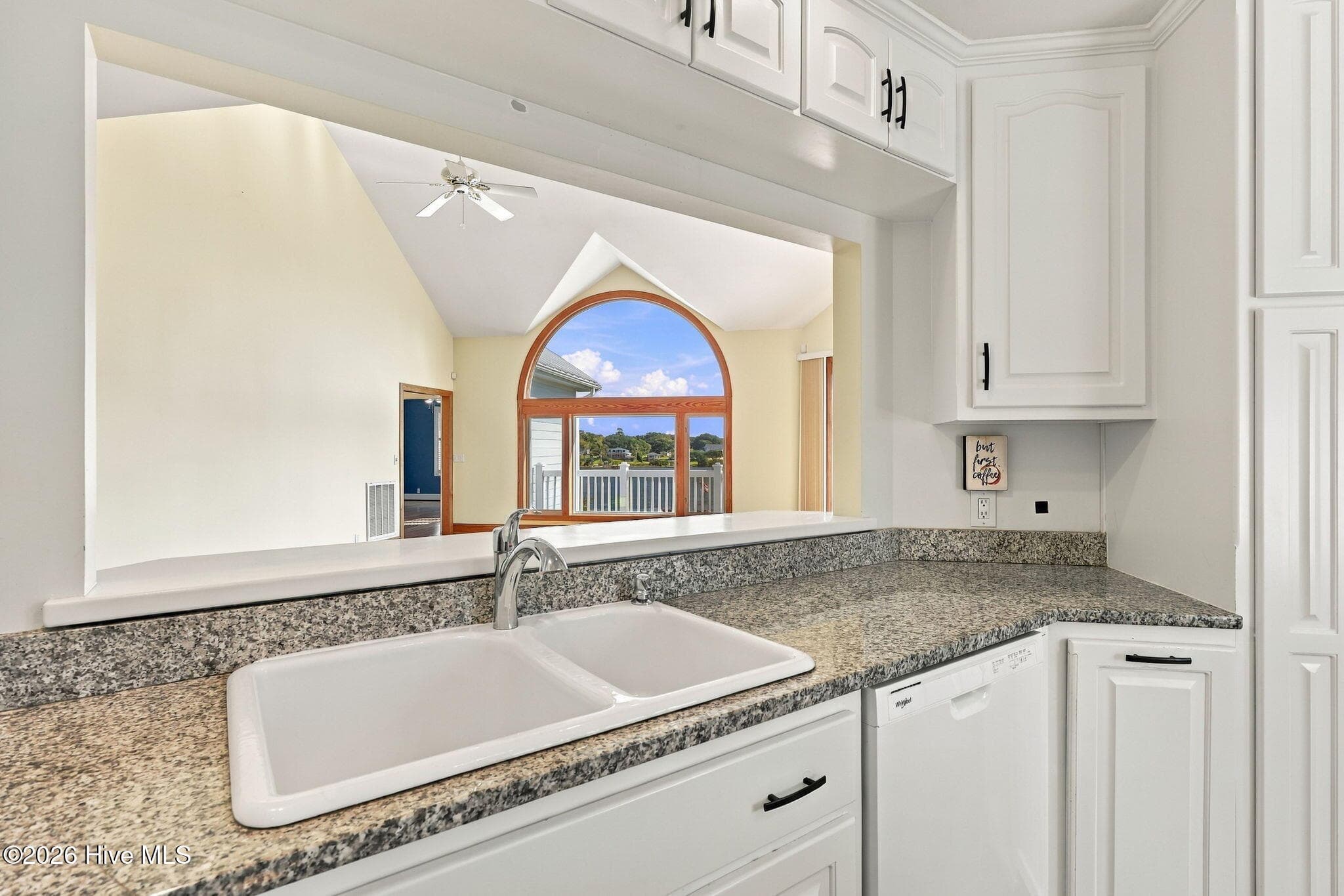 Single Family Residence at 526 Ballast Point Road, Hampstead, NC 28443, photo 17 of 67