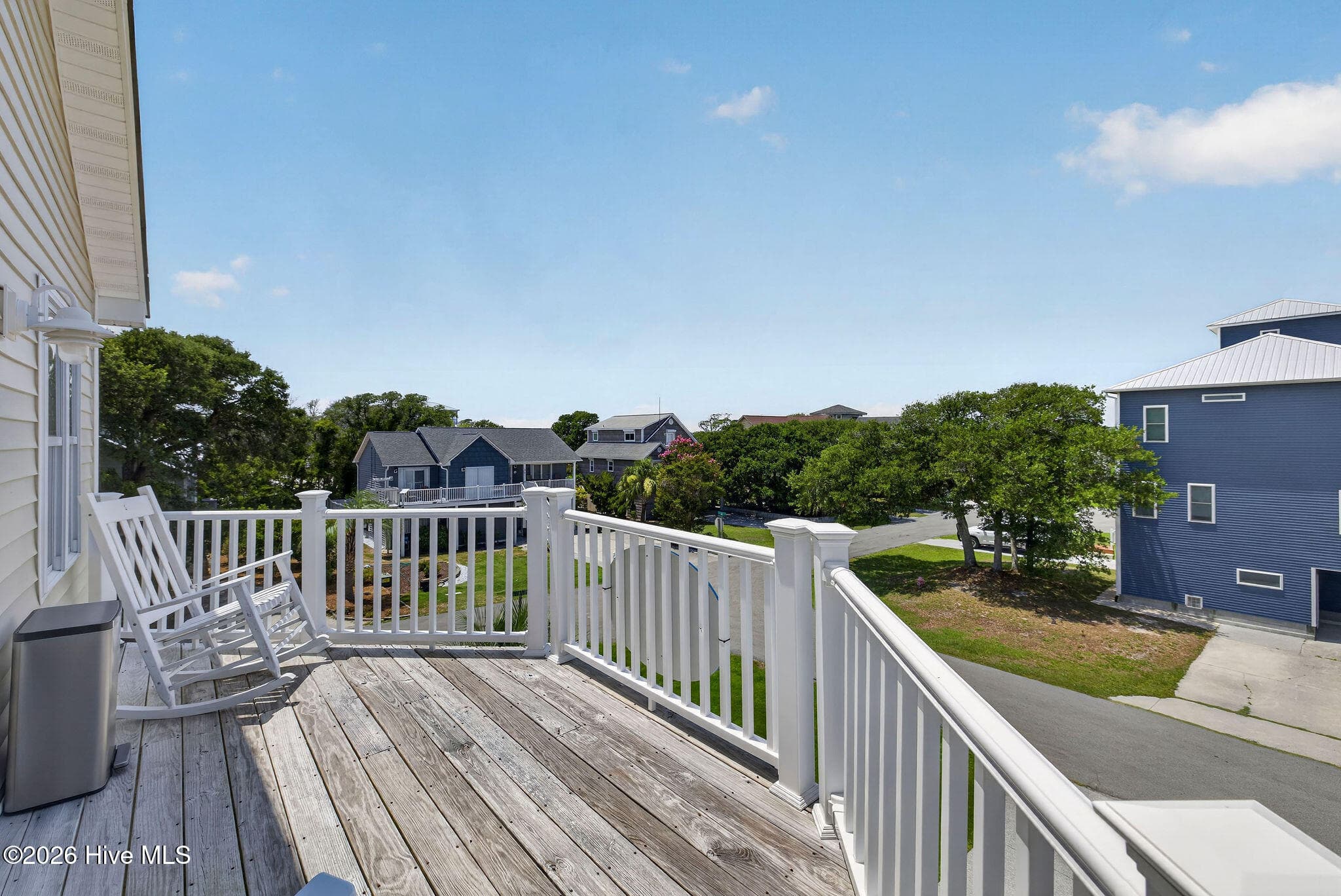 Single Family Residence at 21 S Oak Drive, Surf City, NC 28445, photo 38 of 46