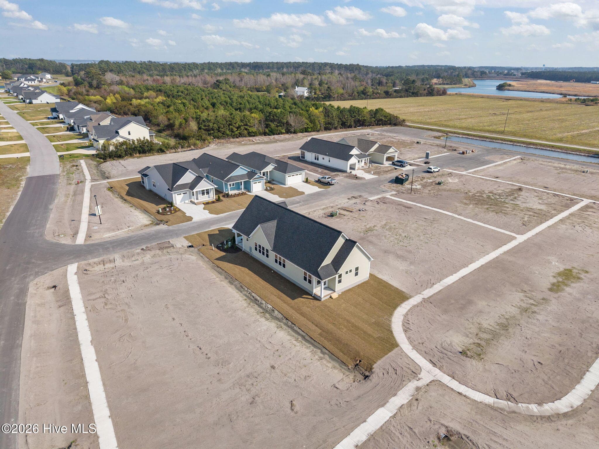 Single Family Residence at 102 Golden Finch Drive, Beaufort, NC 28516, photo 87 of 93