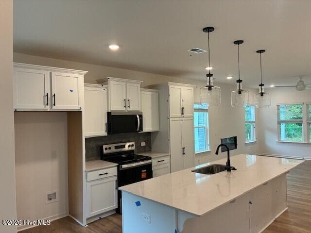 Single Family Residence at 413 Rolling Road 96, Wilmington, NC 28405, photo 4 of 44