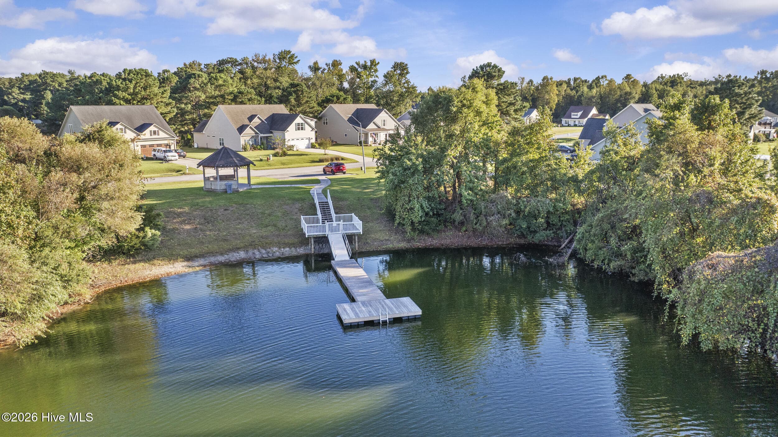 Single Family Residence at 307 Antioch Lakes Road, New Bern, NC 28560, photo 3 of 87
