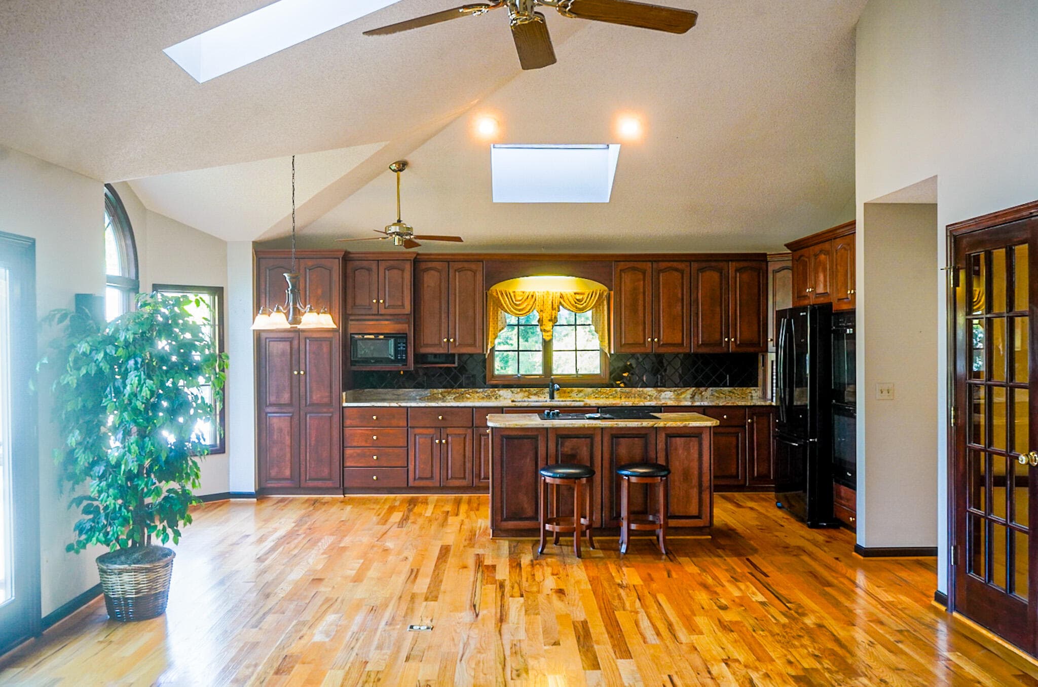 Single Family Residence at 409 Serenity Cove, McCormick, SC 29835, photo 35 of 67