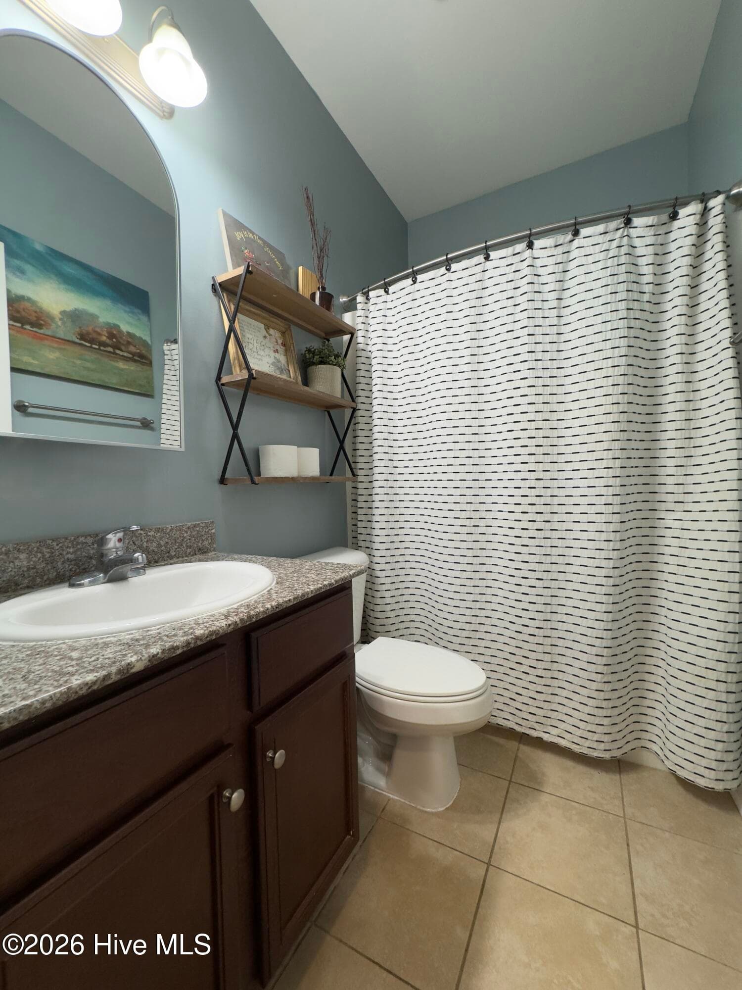 Downstairs full bath - 3259 Austin Avenue, New Bern, NC 28562