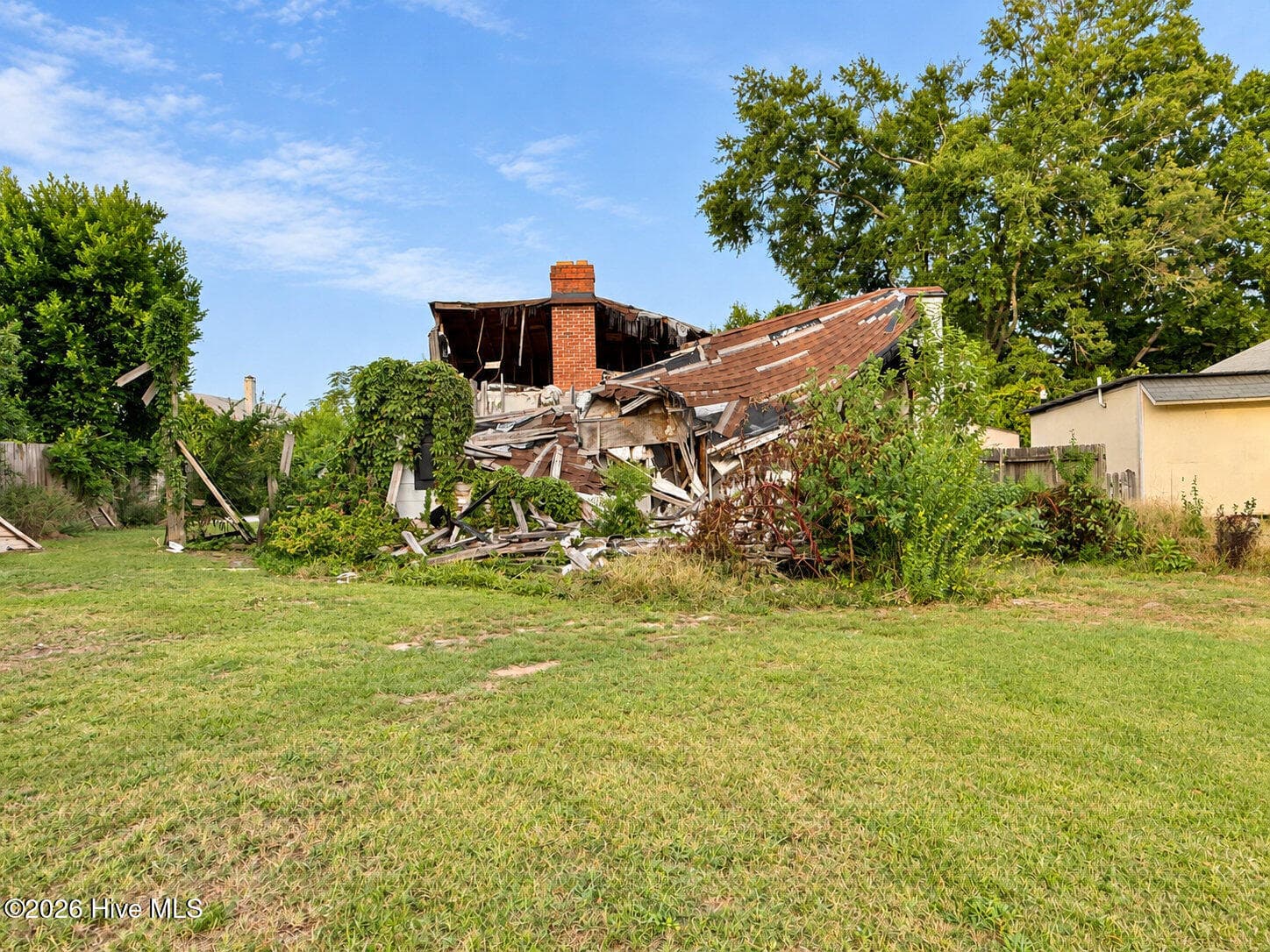 Single Family Residence at 2121 Lake Avenue, Augusta, GA 30904, photo 2 of 9