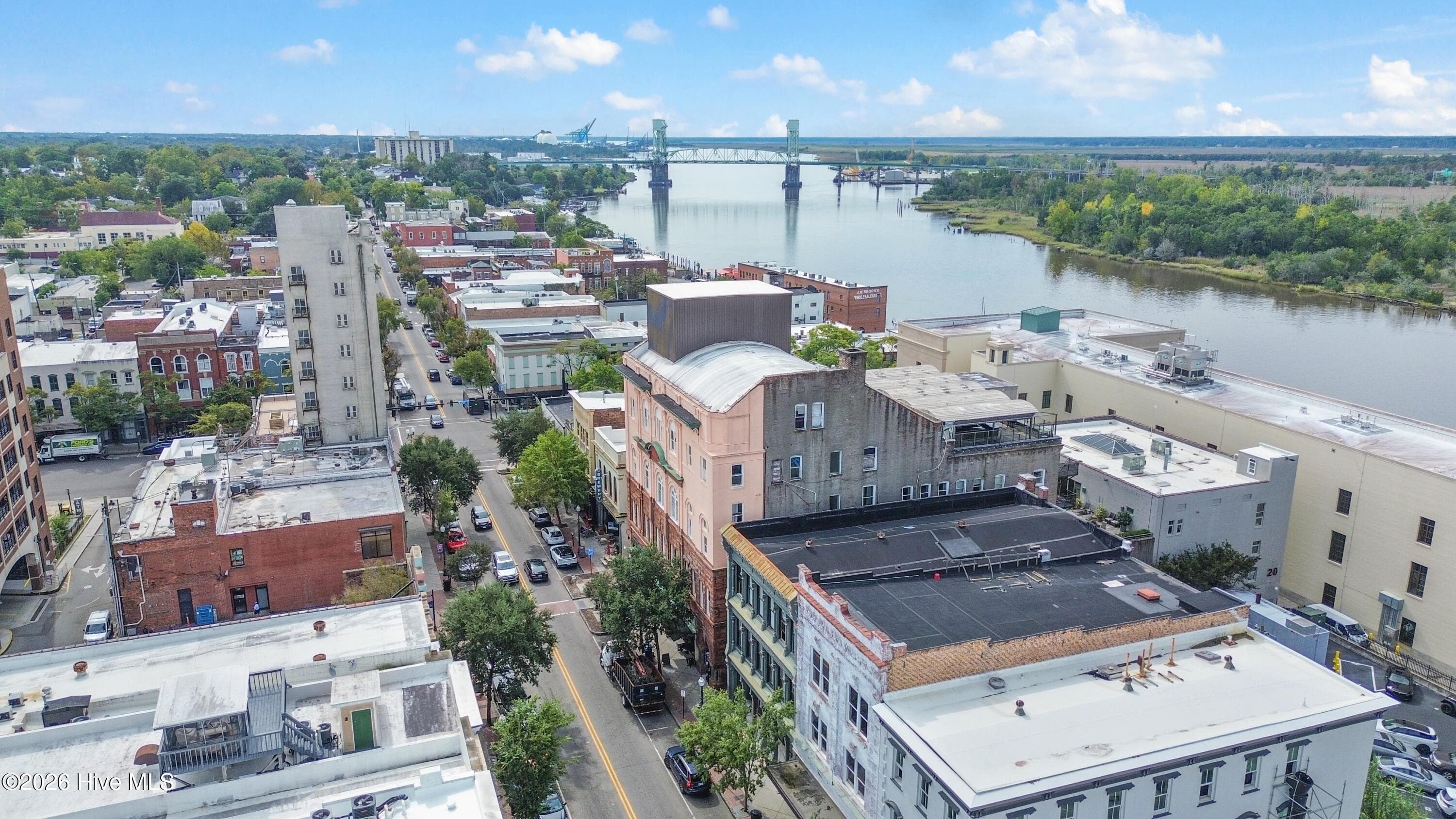 Condominium at 21 N Front Street Unit 3d1, Wilmington, NC 28401, photo 37 of 41