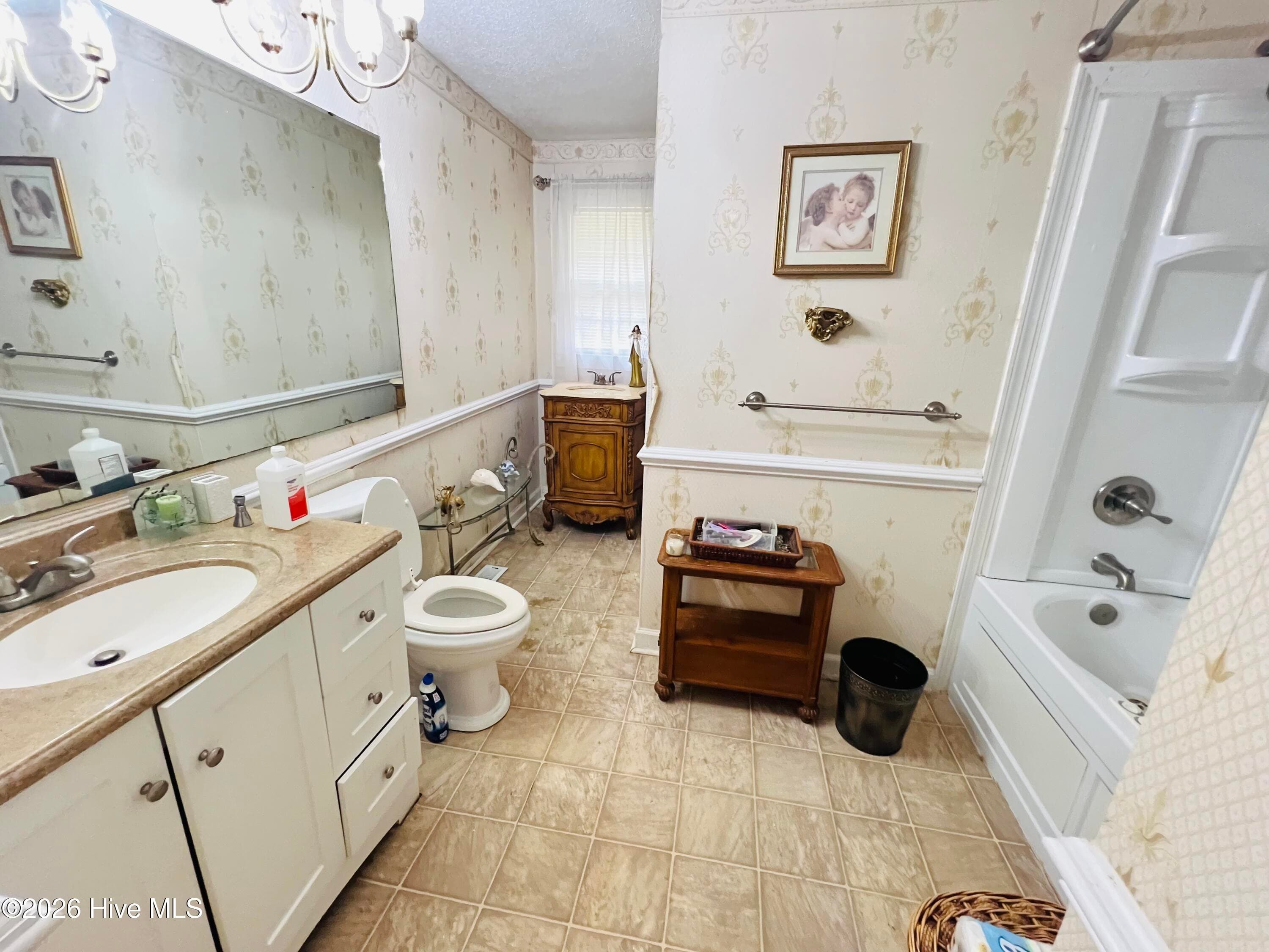 105 Country Club Circle, Clinton, NC 28328