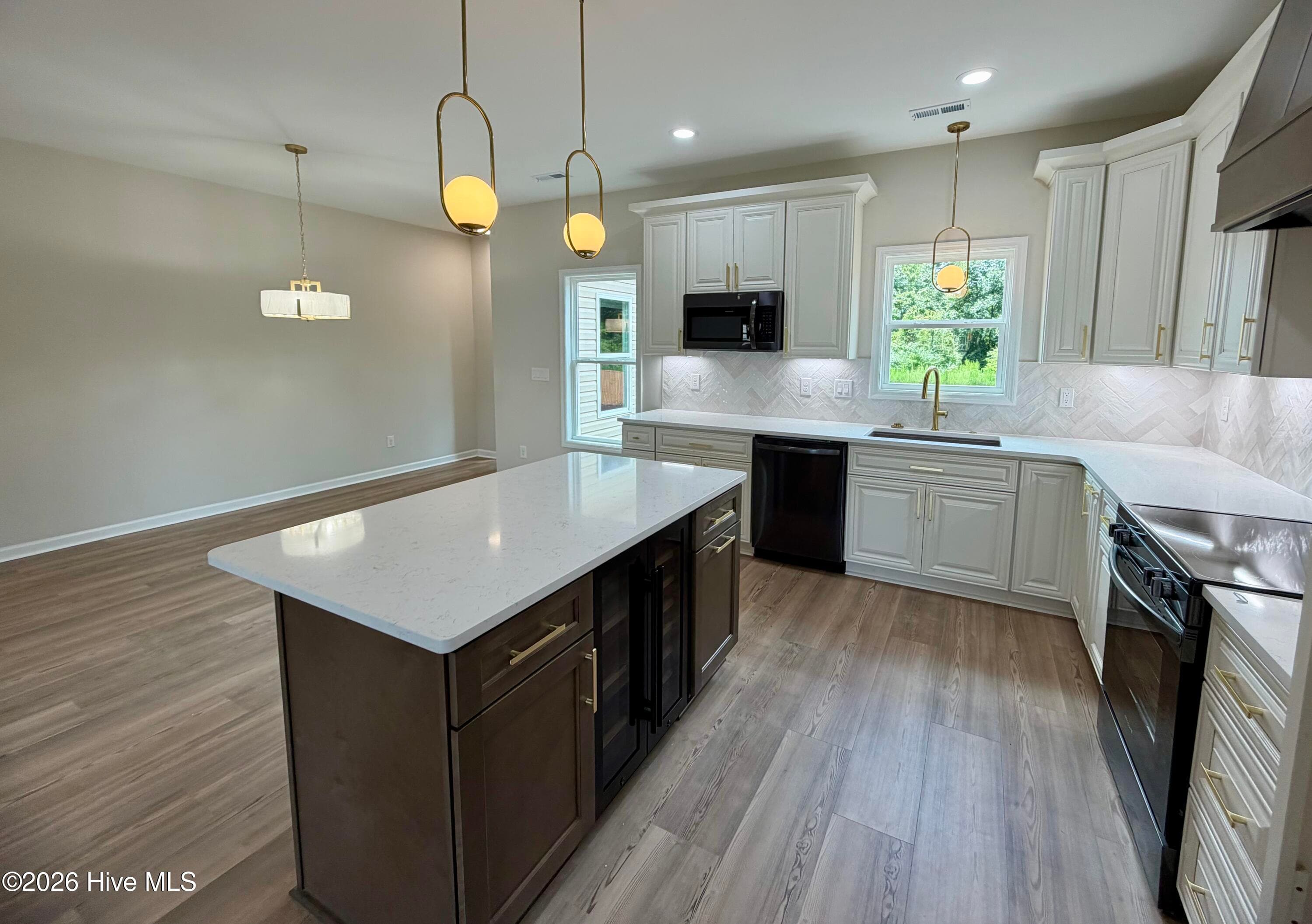 Single Family Residence at 406 Wade Drive, Richlands, NC 28574, photo 8 of 86