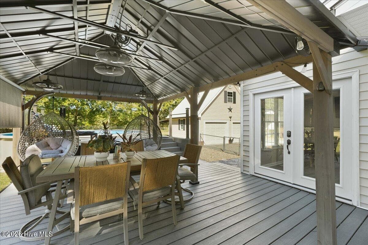 Single Family Residence at 209 Davis Farm Drive, Selma, NC 27576, photo 9 of 36