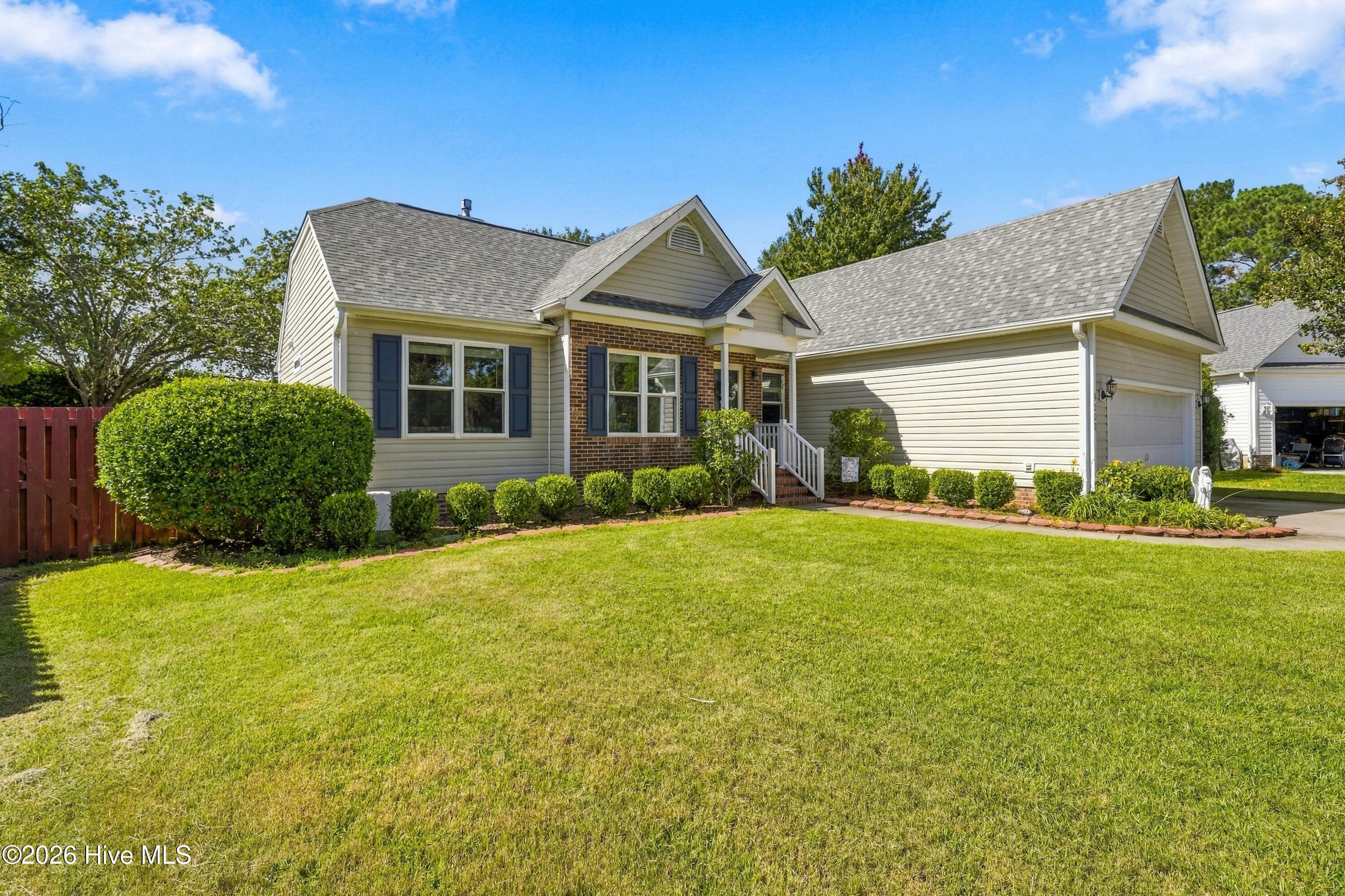 Single Family Residence at 5002 Blue Grass Court, Wilmington, NC 28409, photo 3 of 41