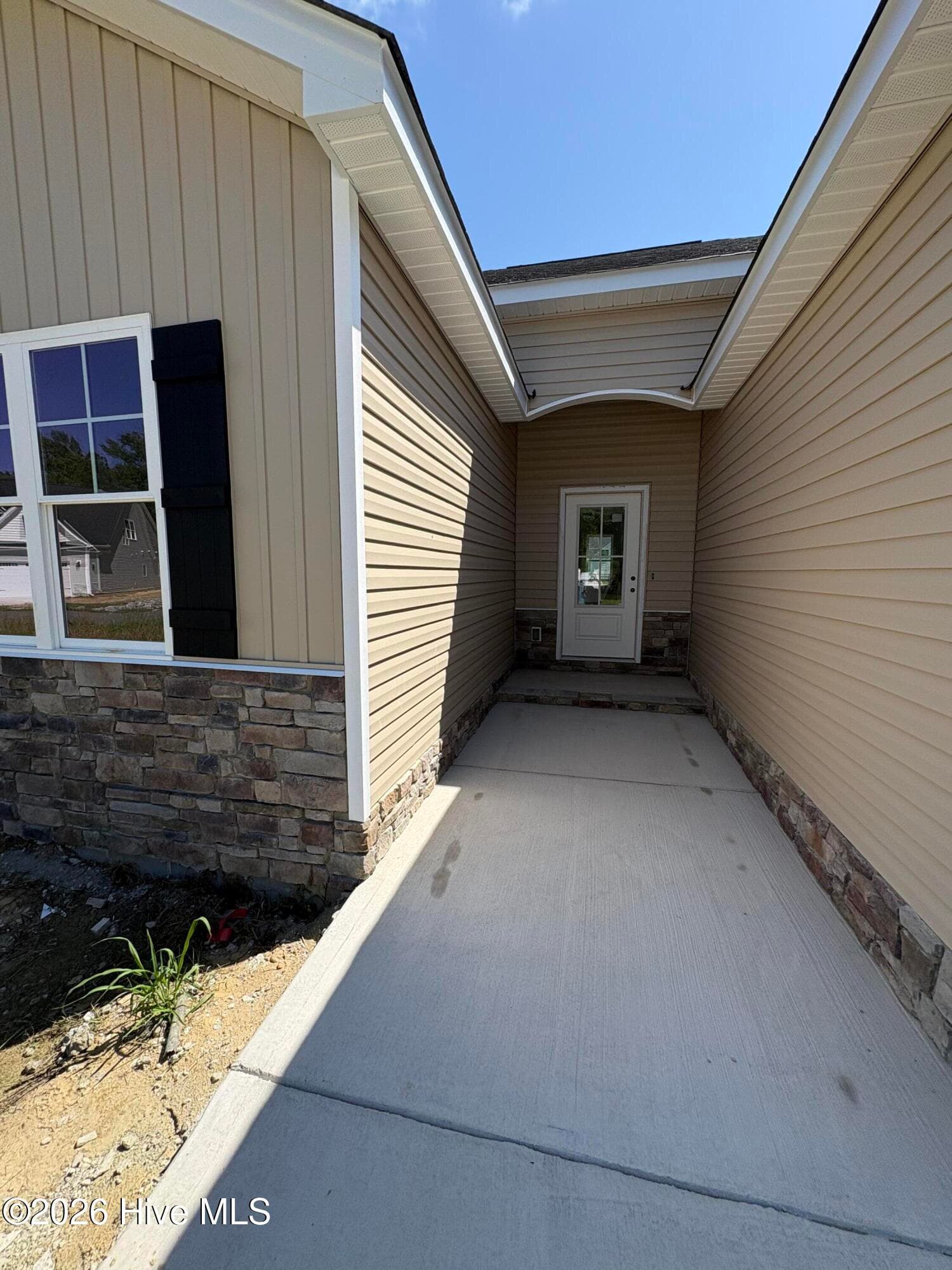 Single Family Residence at 3717 Chatsworth Drive, La Grange, NC 28551, photo 11 of 88
