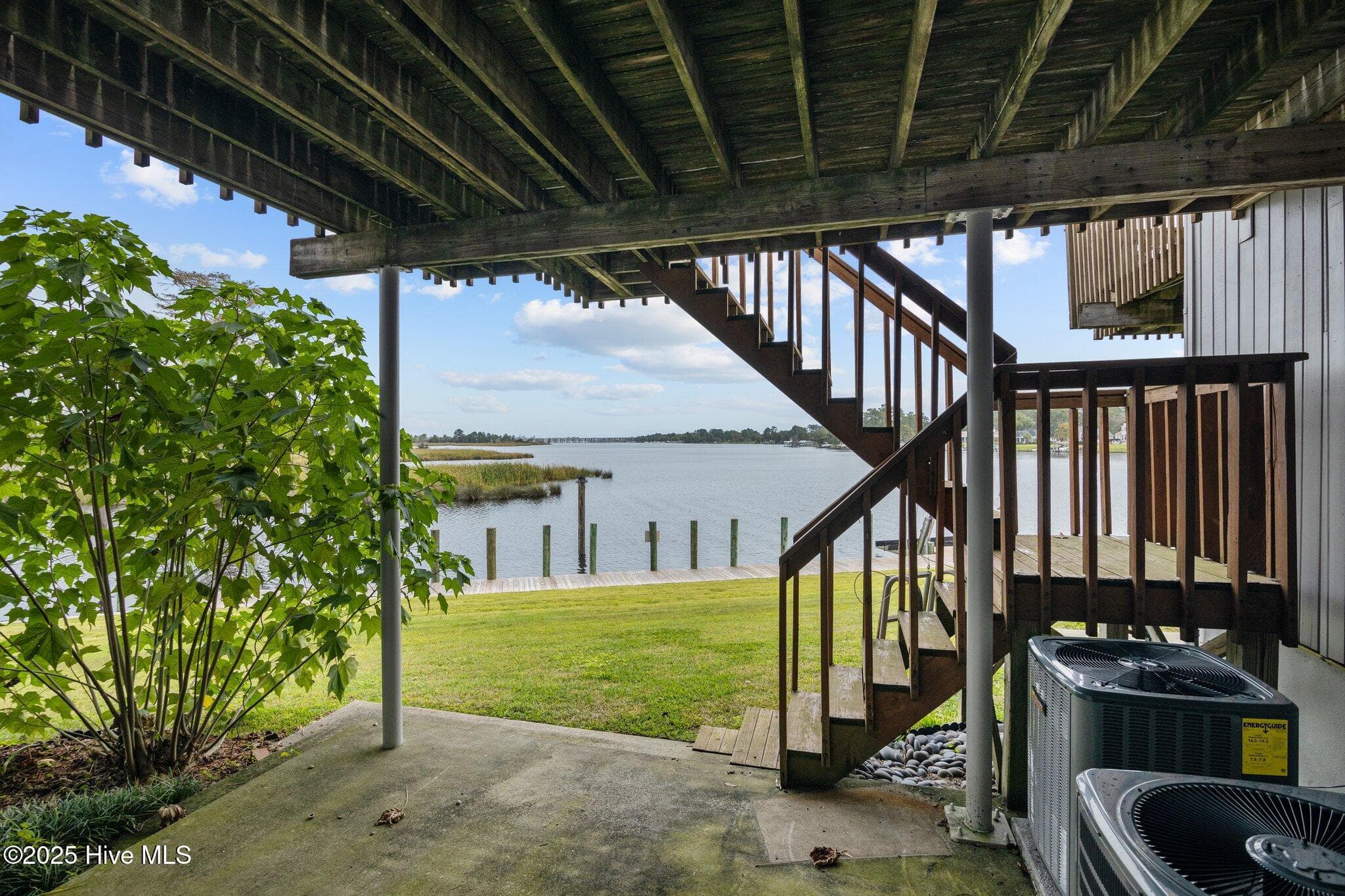 Townhouse at 24 Batts Hill Road, New Bern, NC 28562, photo 49 of 50